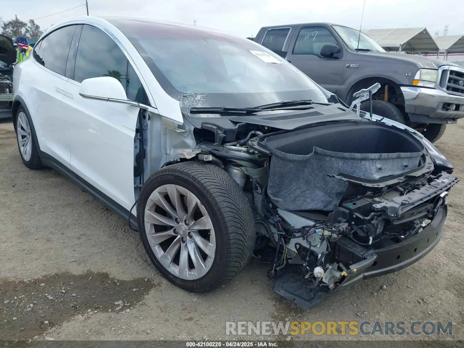 1 fotografías del automóvil dañado 5YJXCDE26LF238982 TESLA MODEL X 2020