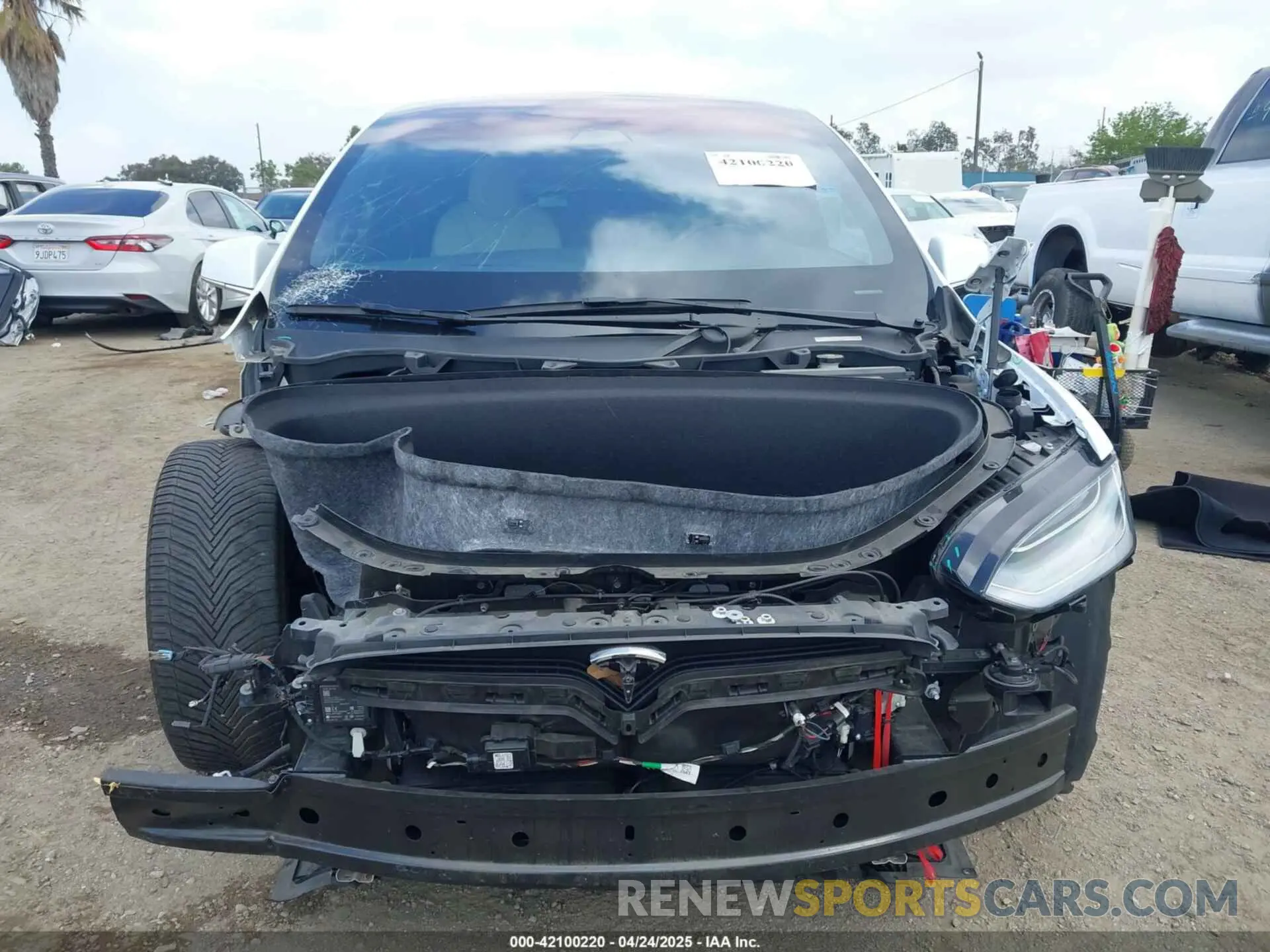 13 fotografías del automóvil dañado 5YJXCDE26LF238982 TESLA MODEL X 2020