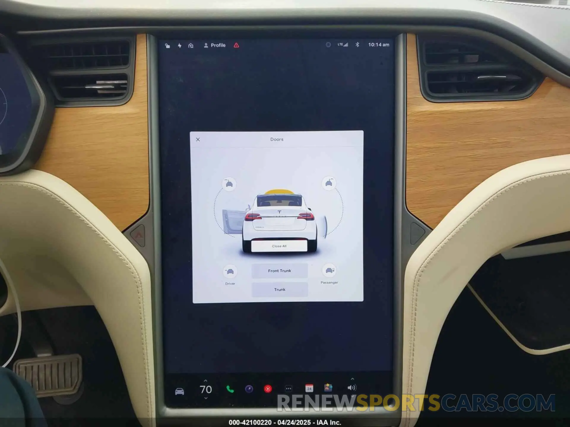 19 fotografías del automóvil dañado 5YJXCDE26LF238982 TESLA MODEL X 2020