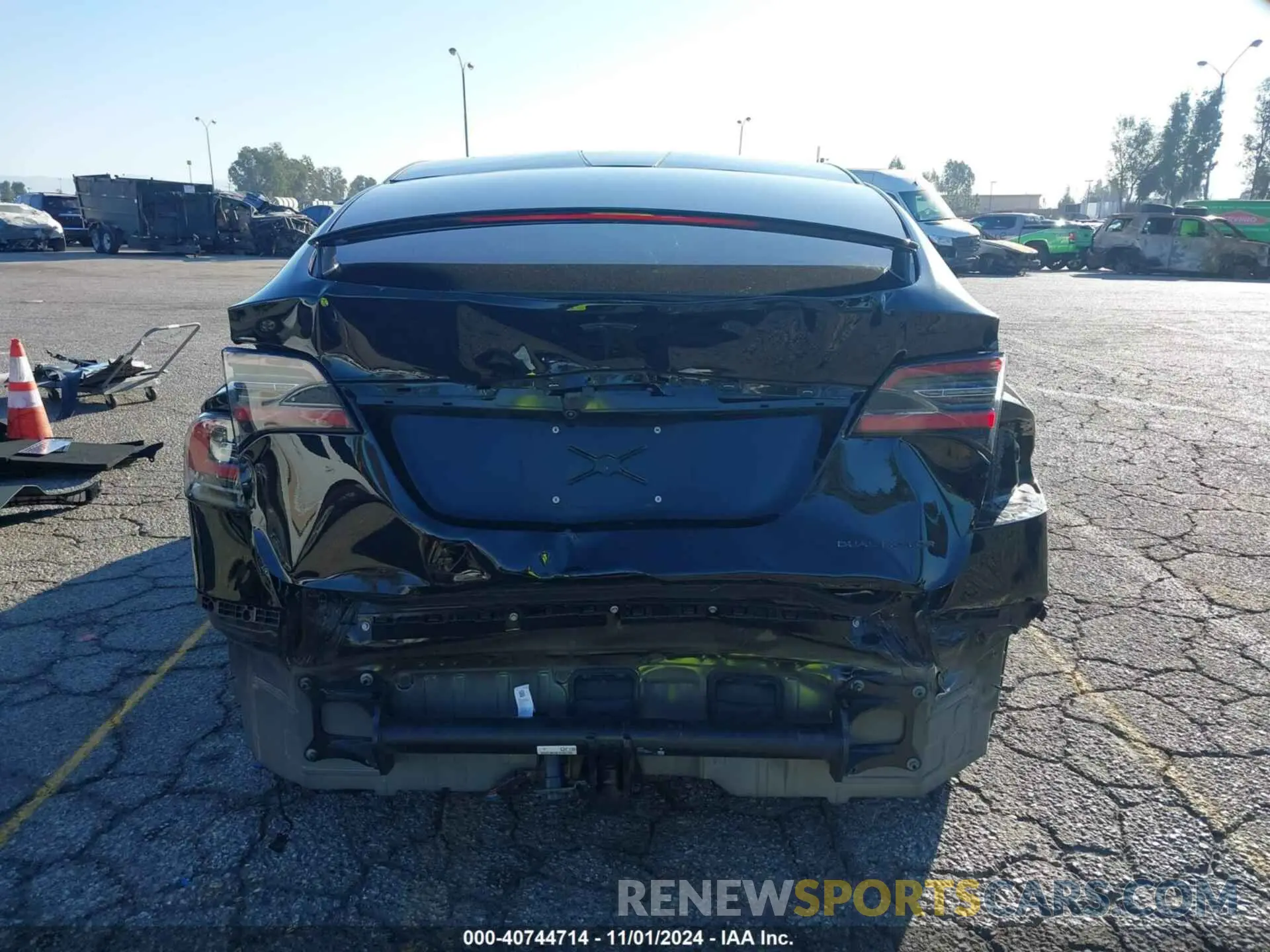 17 fotografías del automóvil dañado 5YJXCDE26LF239727 TESLA MODEL X 2020