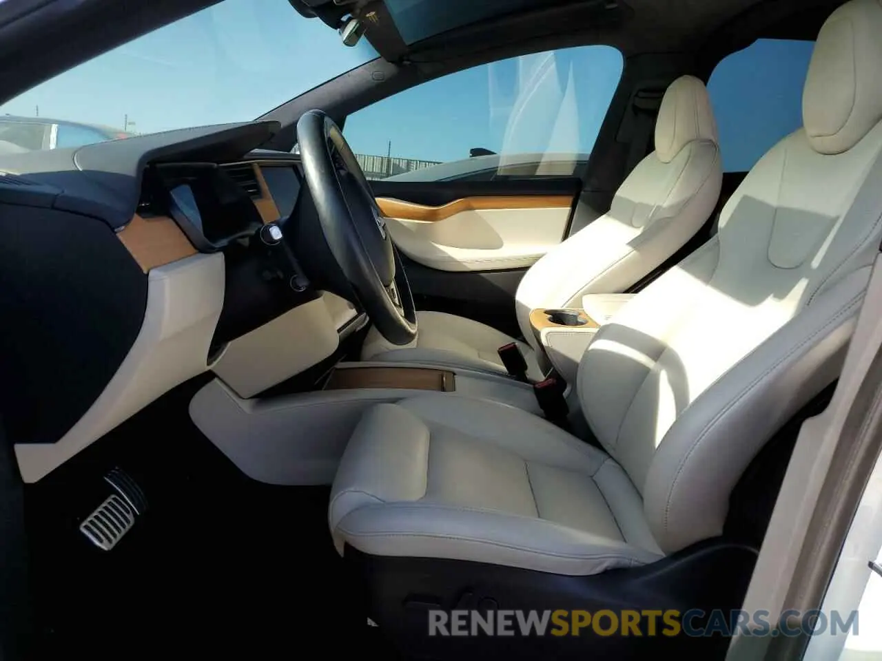 7 fotografías del automóvil dañado 5YJXCDE26LF241445 TESLA MODEL X 2020