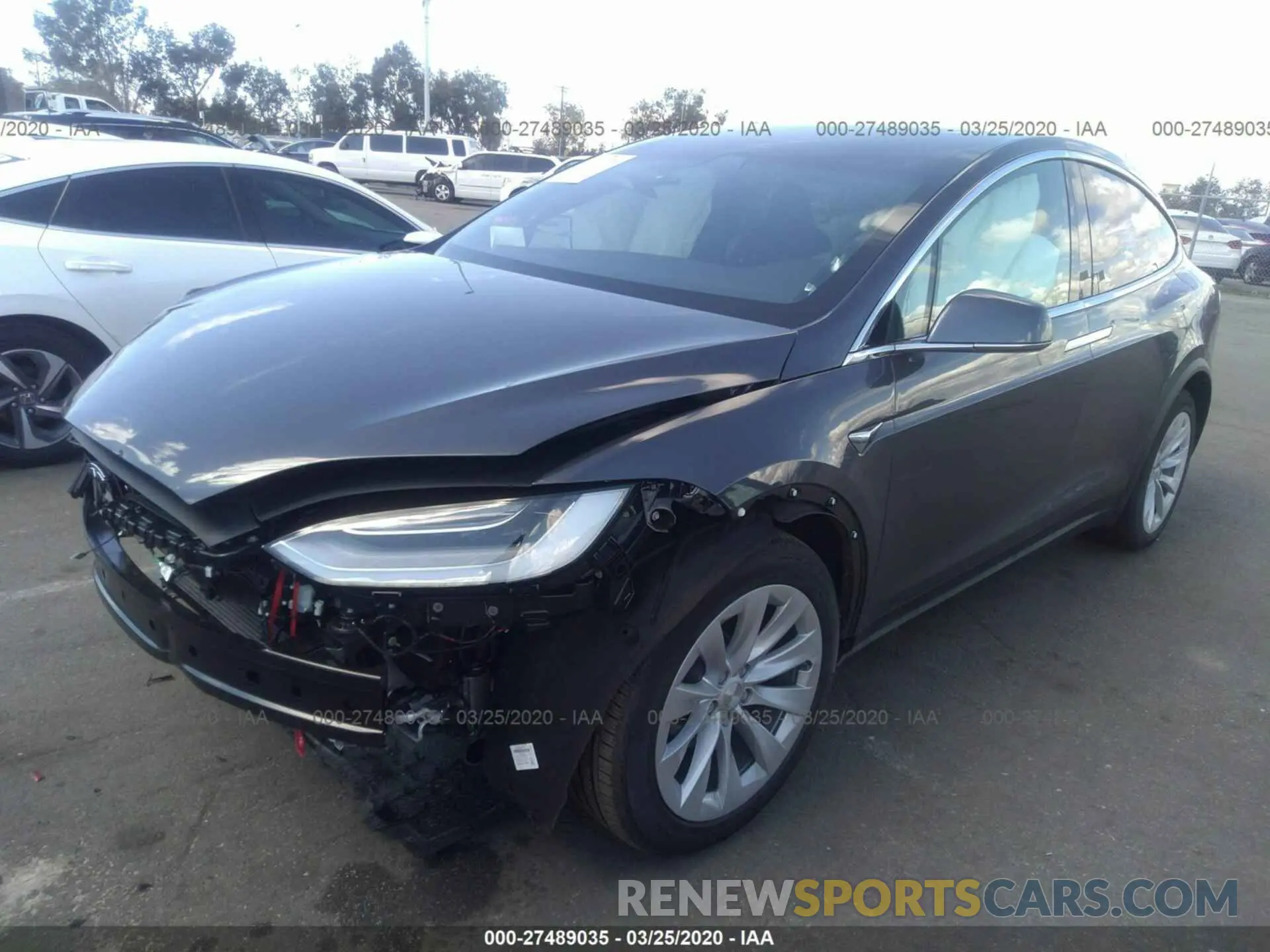 2 fotografías del automóvil dañado 5YJXCDE26LF261257 TESLA MODEL X 2020