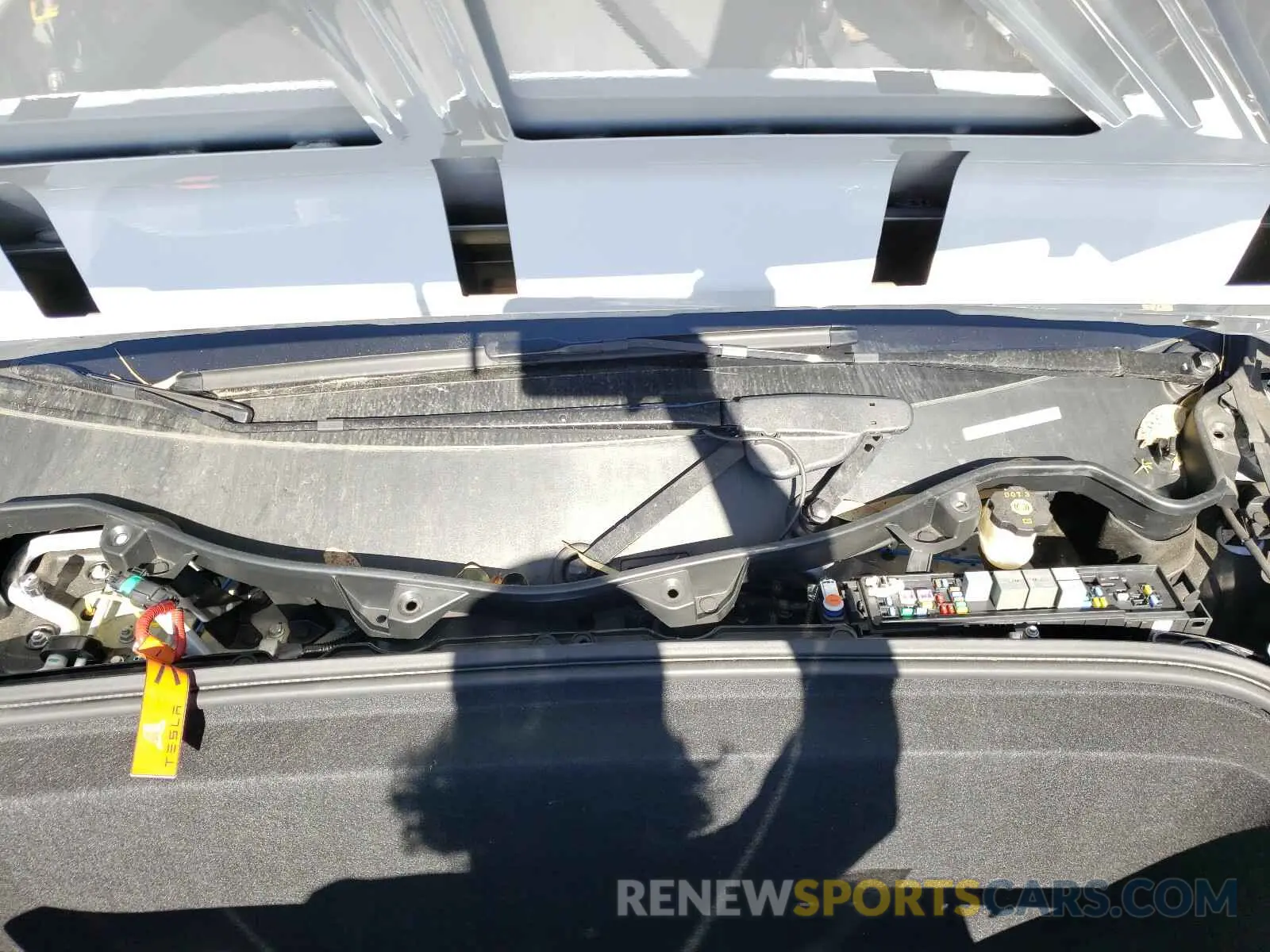 7 fotografías del automóvil dañado 5YJXCDE27LF238361 TESLA MODEL X 2020