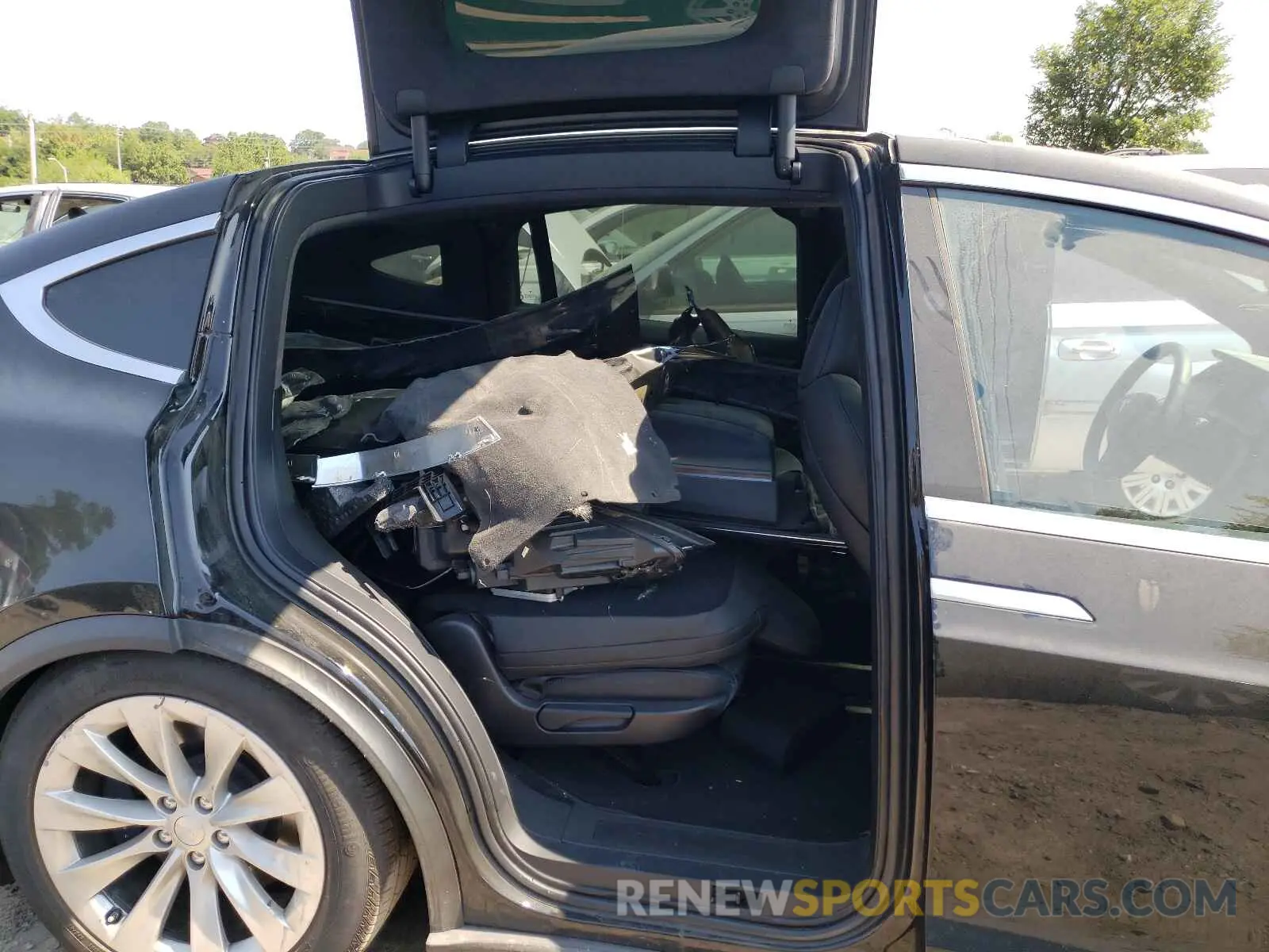 6 fotografías del automóvil dañado 5YJXCDE27LF286166 TESLA MODEL X 2020
