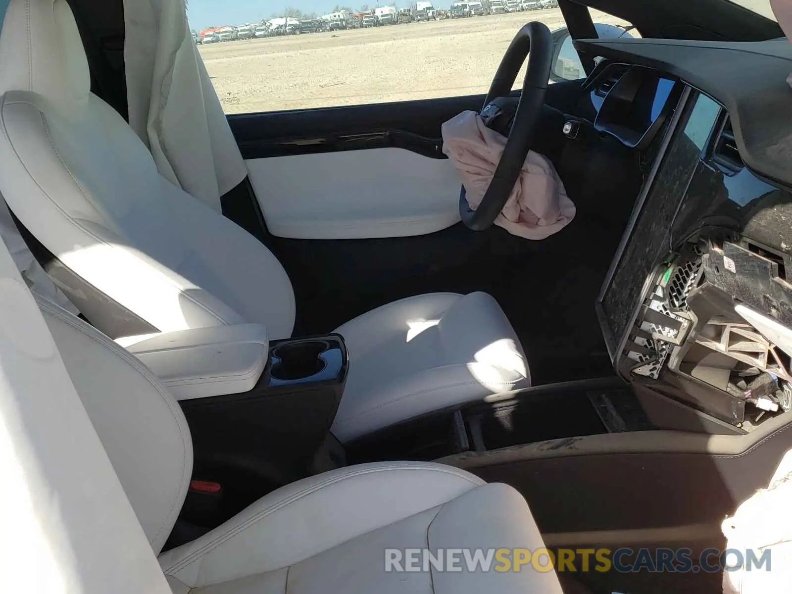 5 fotografías del automóvil dañado 5YJXCDE27LF303256 TESLA MODEL X 2020