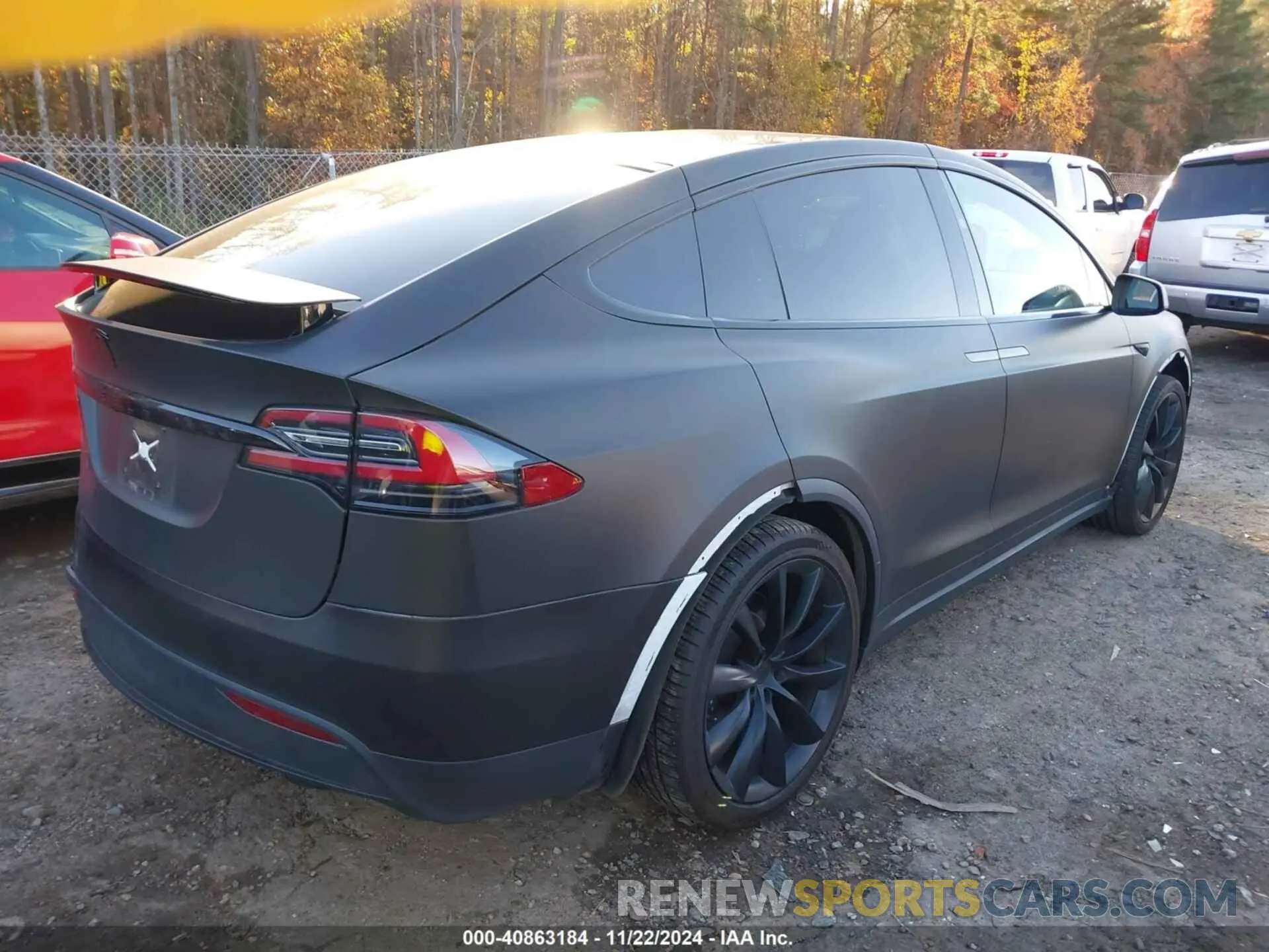 4 fotografías del automóvil dañado 5YJXCDE28LF298553 TESLA MODEL X 2020