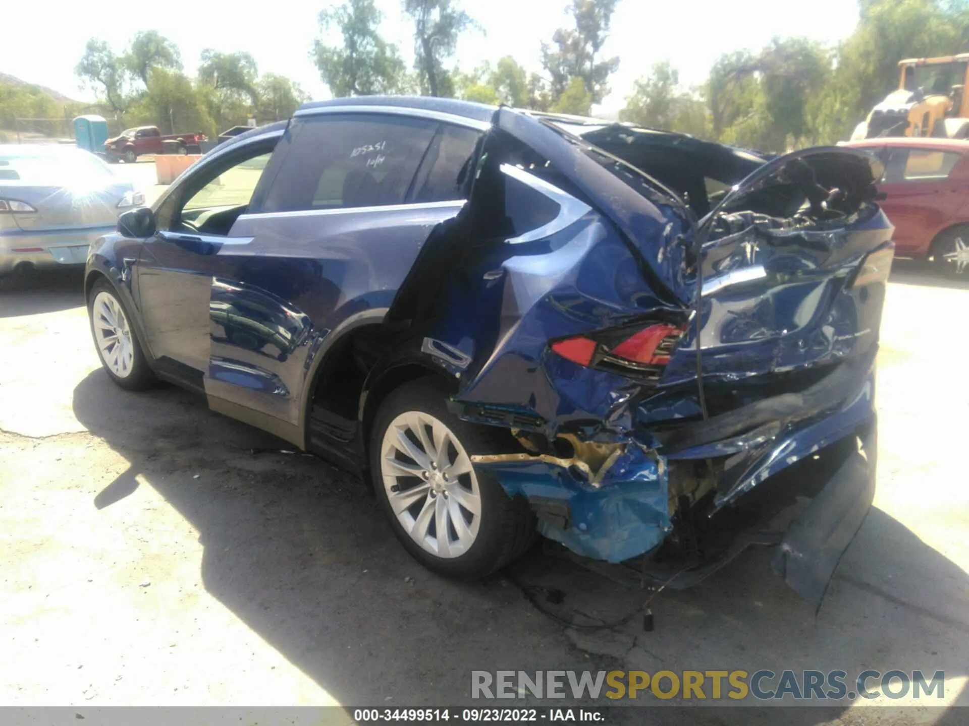 3 fotografías del automóvil dañado 5YJXCDE29LF272429 TESLA MODEL X 2020