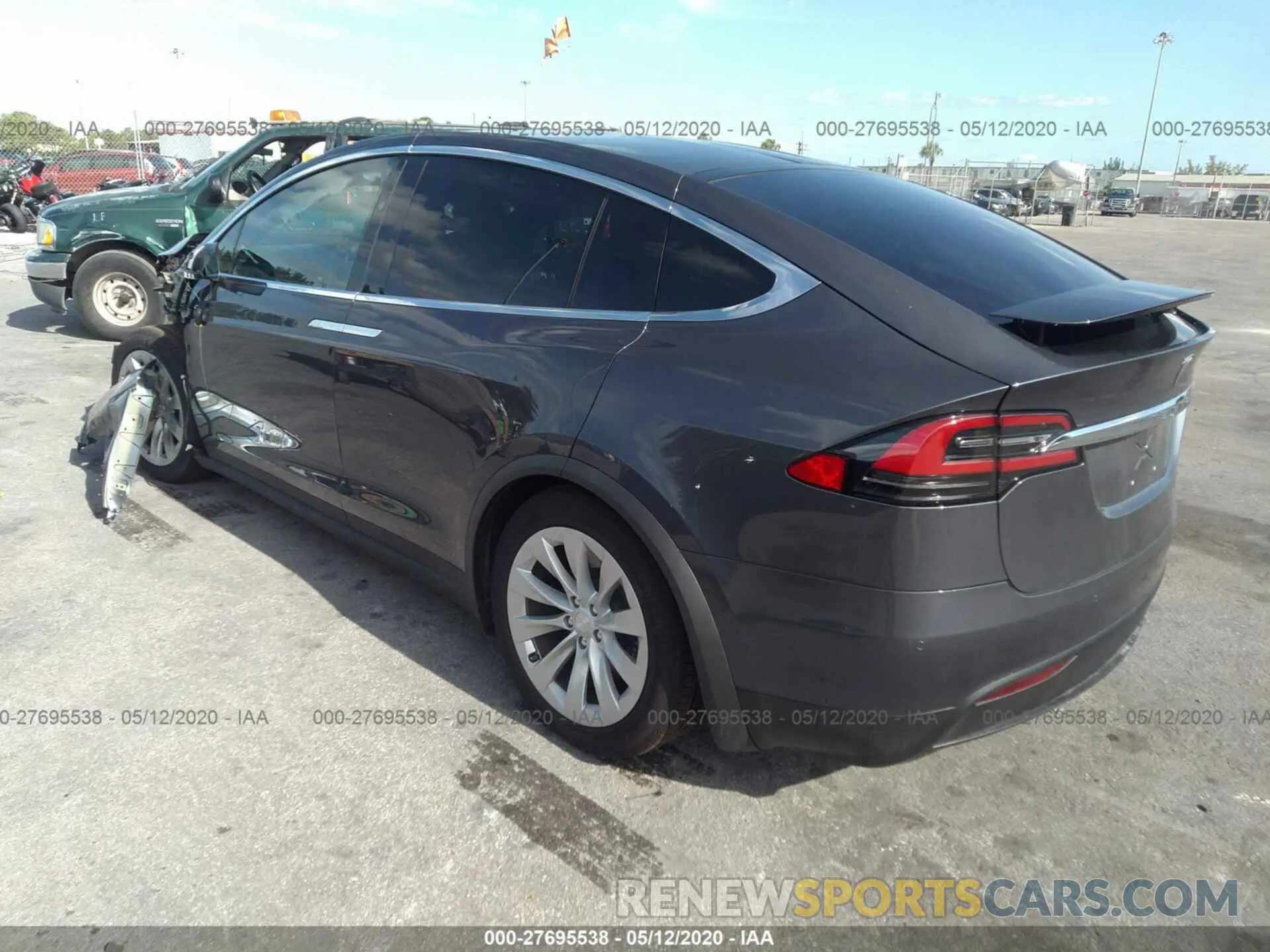 3 fotografías del automóvil dañado 5YJXCDE2XLF248804 TESLA MODEL X 2020