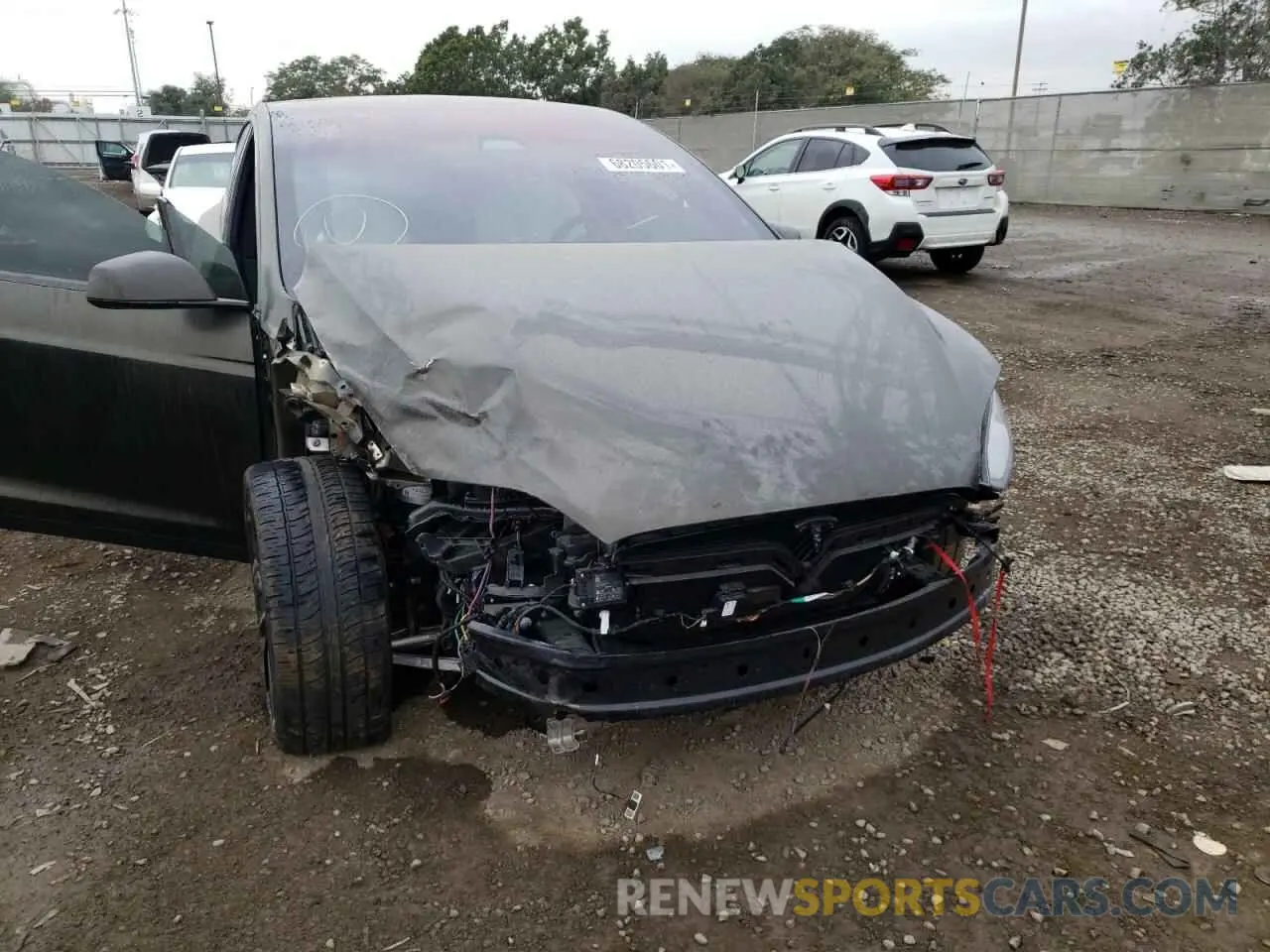 9 fotografías del automóvil dañado 5YJXCDE42LF286030 TESLA MODEL X 2020