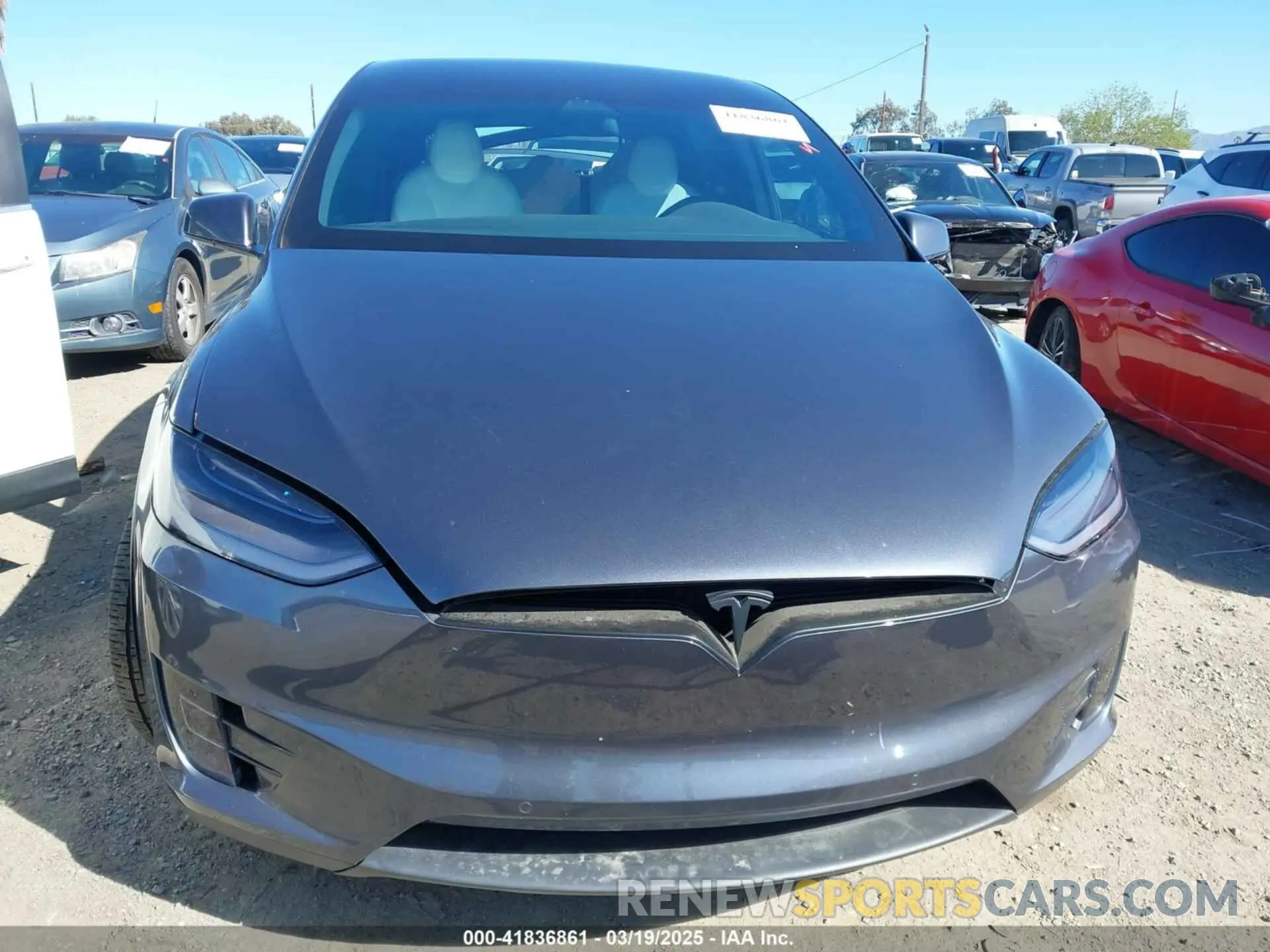 12 fotografías del automóvil dañado 5YJXCDE44LF304706 TESLA MODEL X 2020