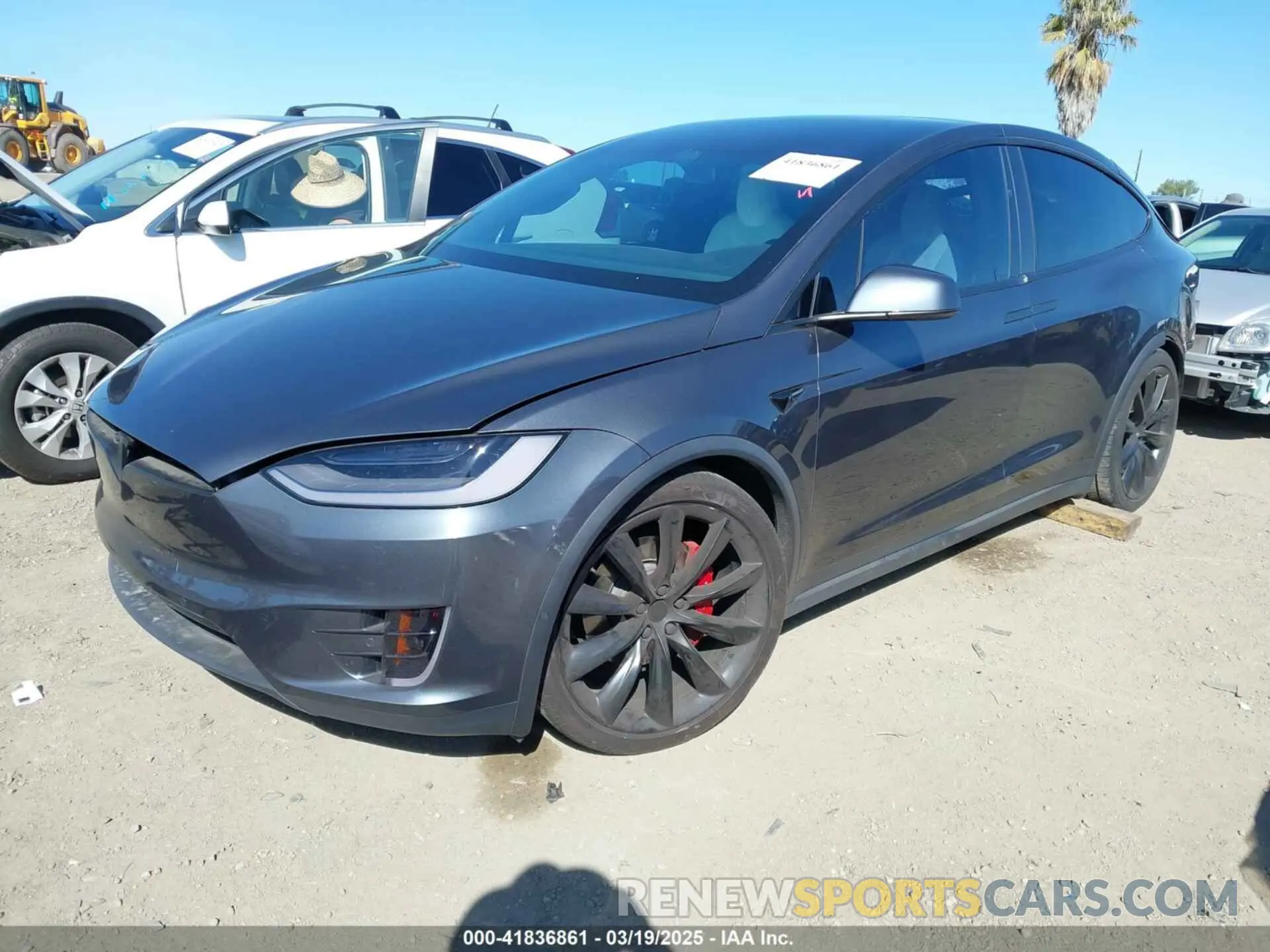 2 fotografías del automóvil dañado 5YJXCDE44LF304706 TESLA MODEL X 2020