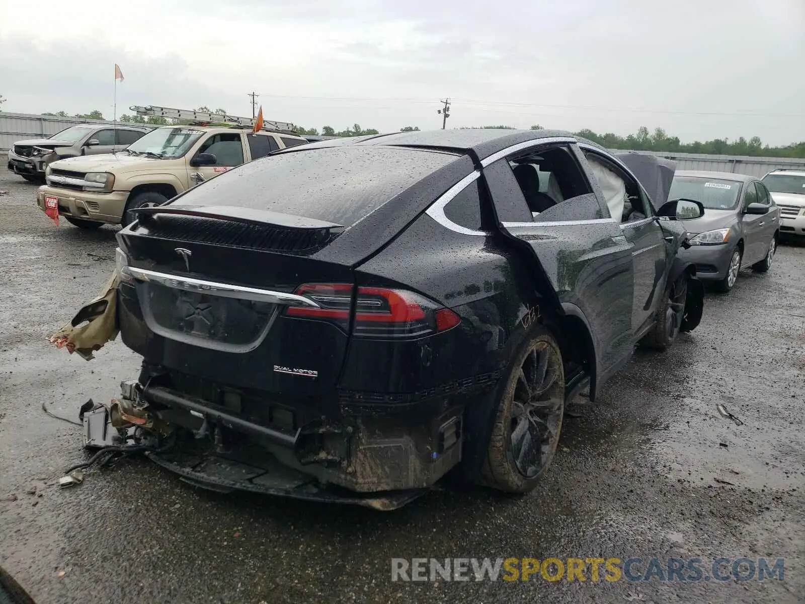 4 fotografías del automóvil dañado 5YJXCDE45LF282215 TESLA MODEL X 2020