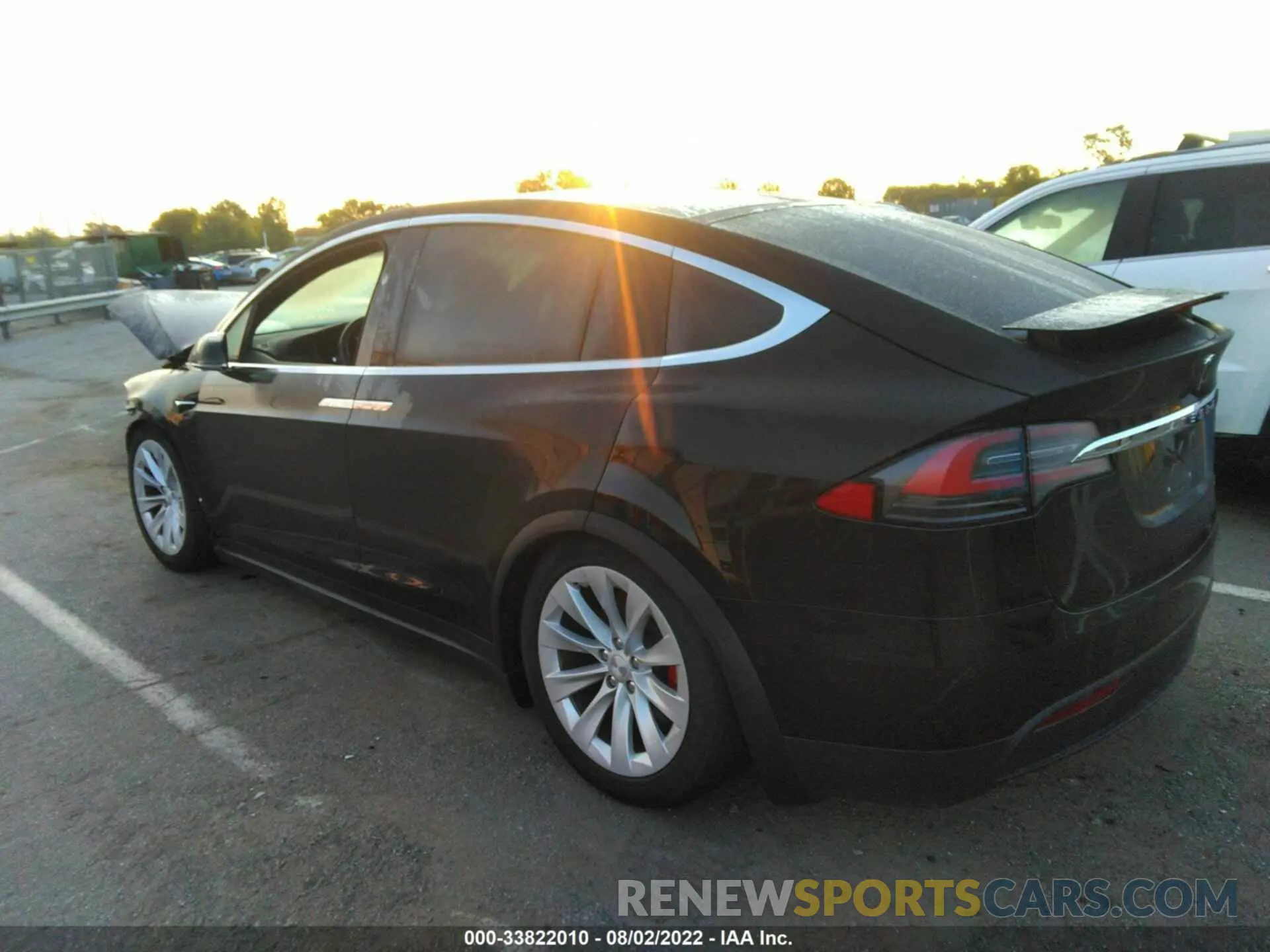 3 fotografías del automóvil dañado 5YJXCDE46LF299461 TESLA MODEL X 2020