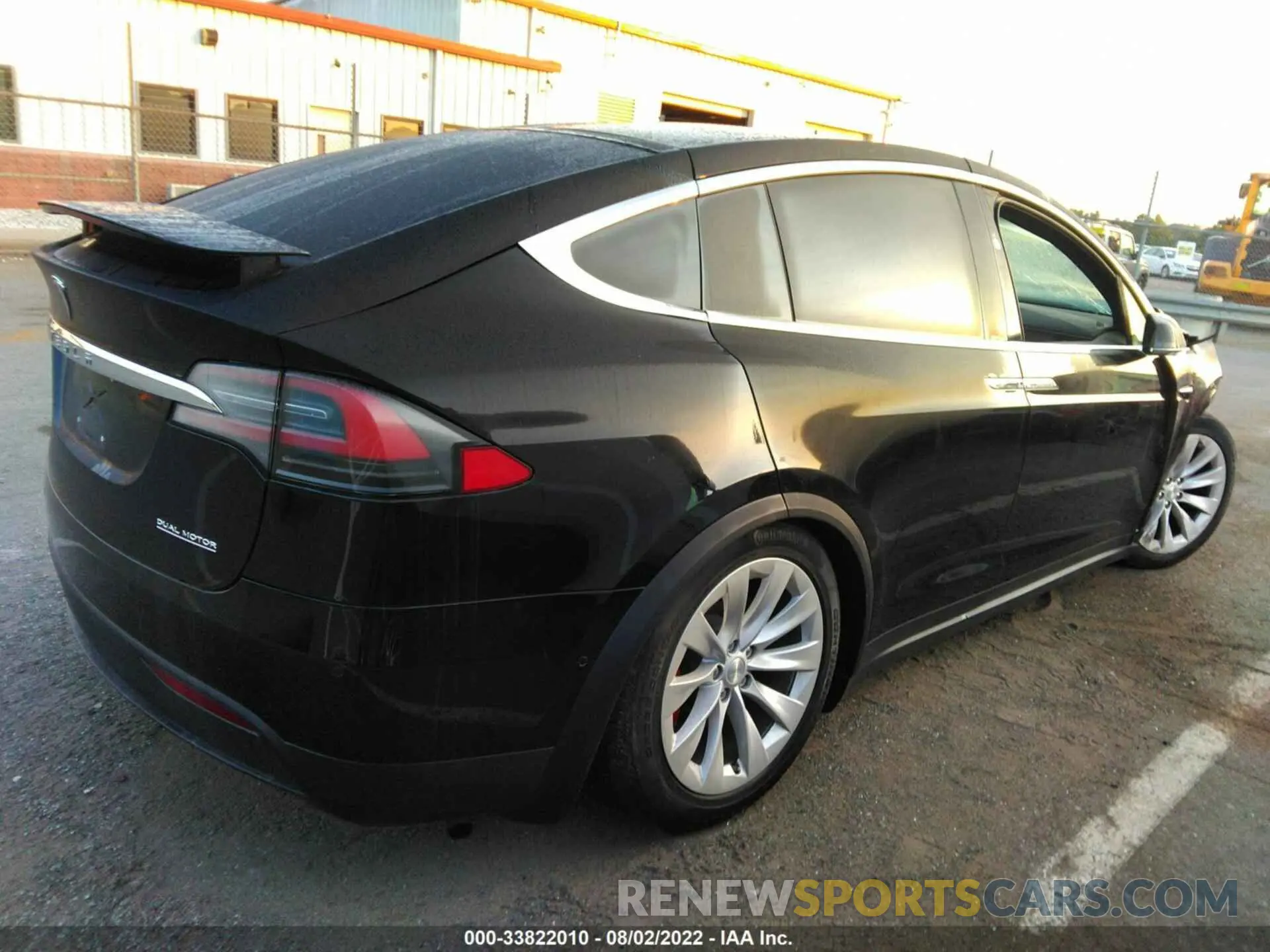 4 fotografías del automóvil dañado 5YJXCDE46LF299461 TESLA MODEL X 2020