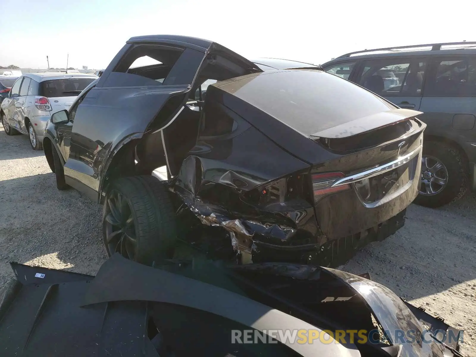 3 fotografías del automóvil dañado 5YJXCAE23MF311676 TESLA MODEL X 2021