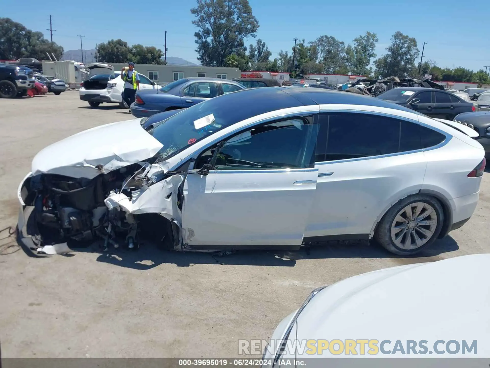 13 fotografías del automóvil dañado 5YJXCAE25MF325143 TESLA MODEL X 2021