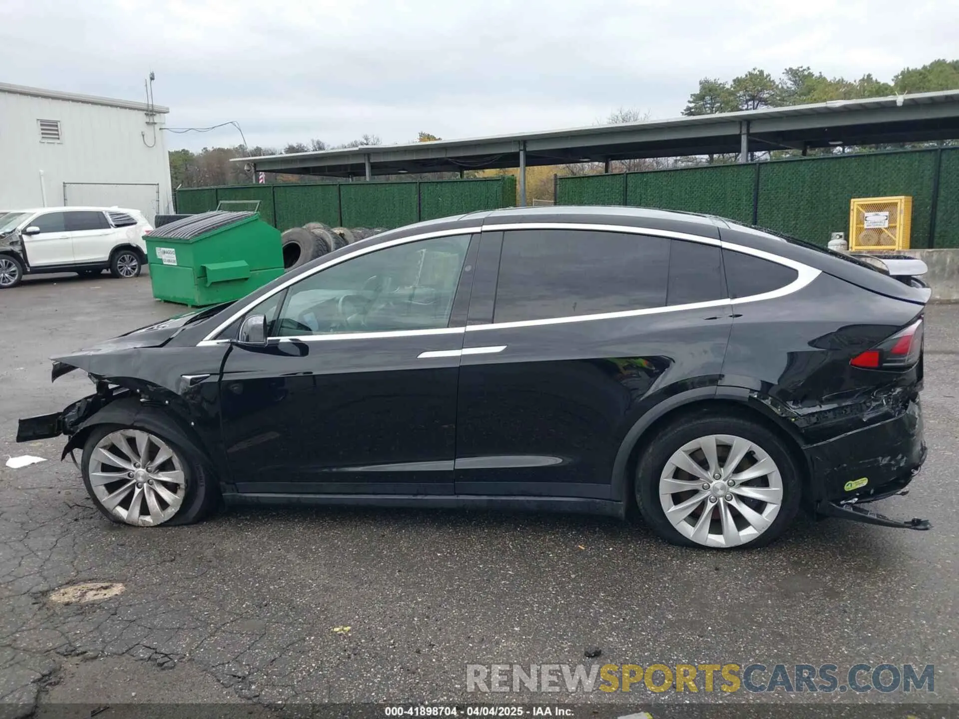 14 fotografías del automóvil dañado 5YJXCBE27MF324792 TESLA MODEL X 2021