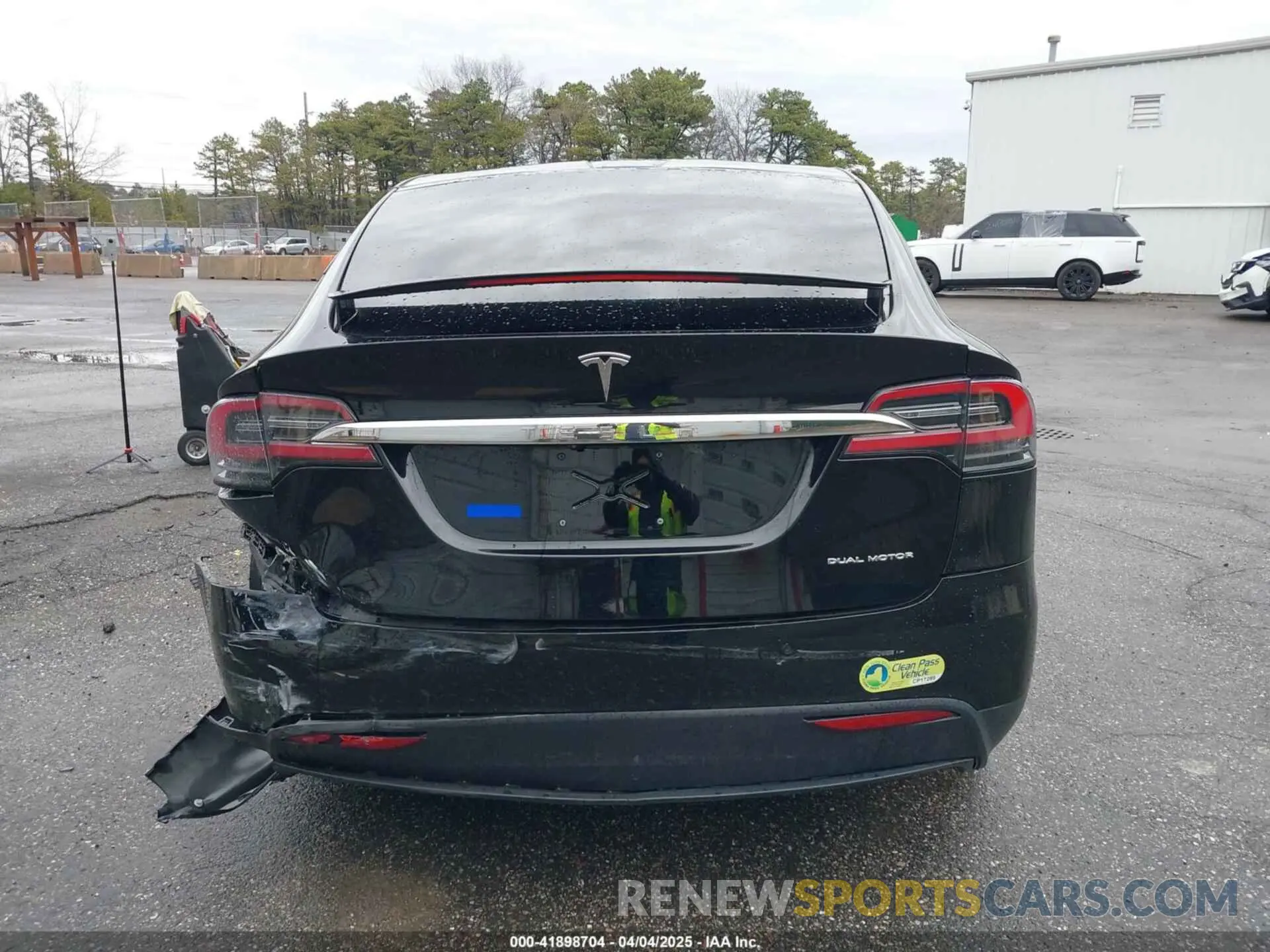 16 fotografías del automóvil dañado 5YJXCBE27MF324792 TESLA MODEL X 2021