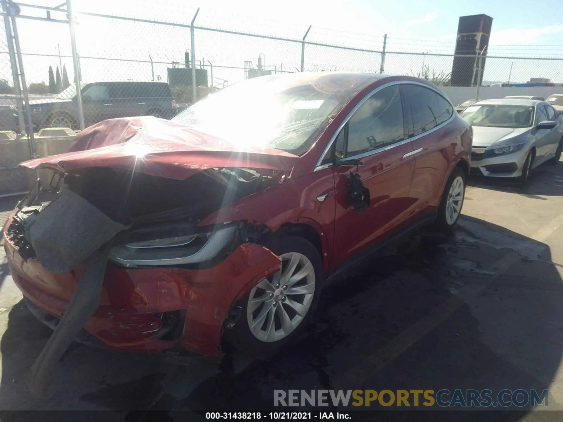 2 fotografías del automóvil dañado 5YJXCBE2XMF322776 TESLA MODEL X 2021