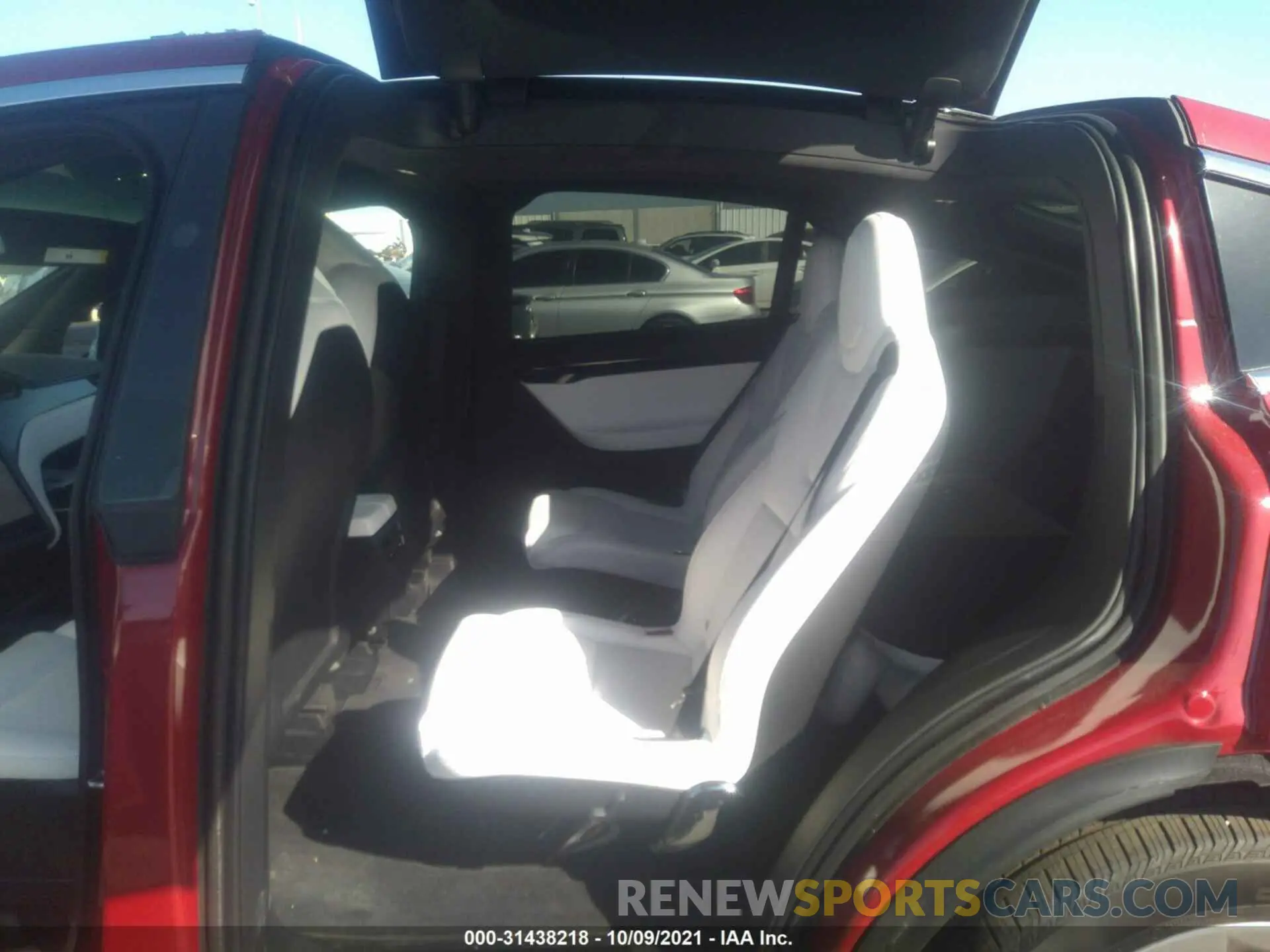 8 fotografías del automóvil dañado 5YJXCBE2XMF322776 TESLA MODEL X 2021
