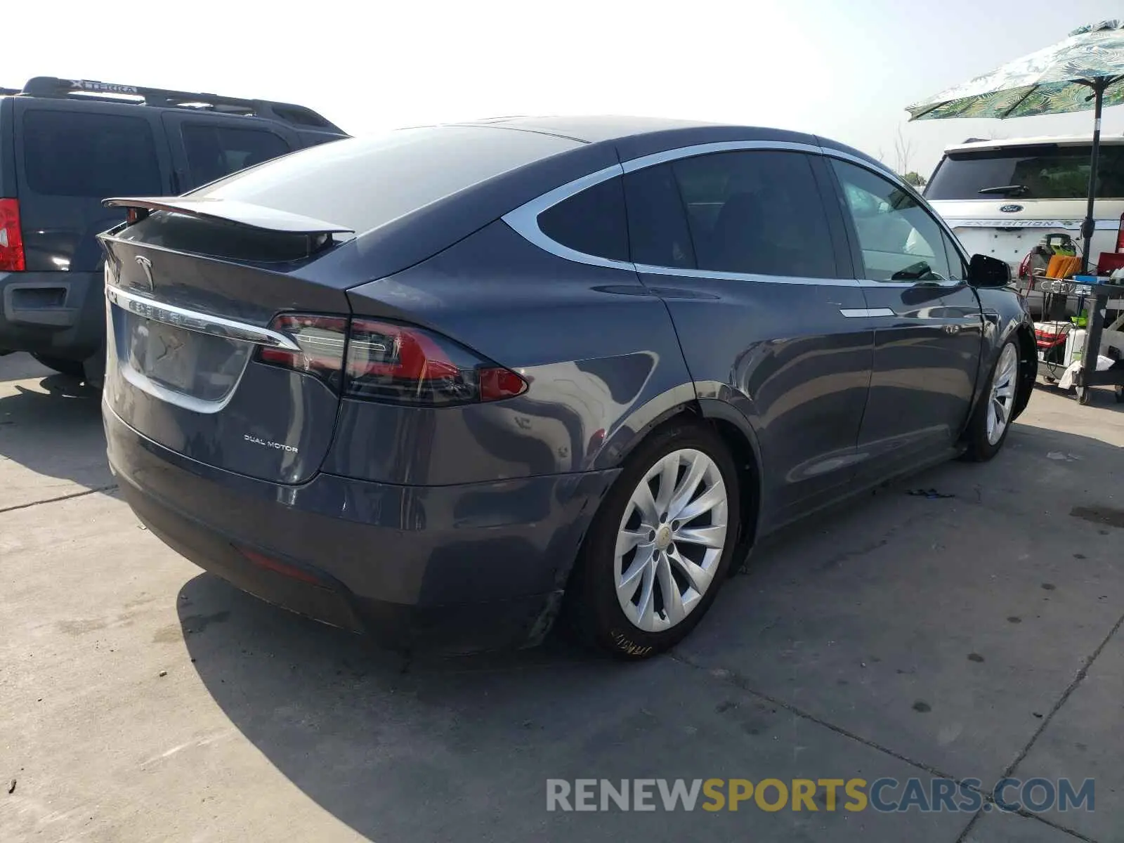 4 fotografías del automóvil dañado 5YJXCBE2XMF323605 TESLA MODEL X 2021