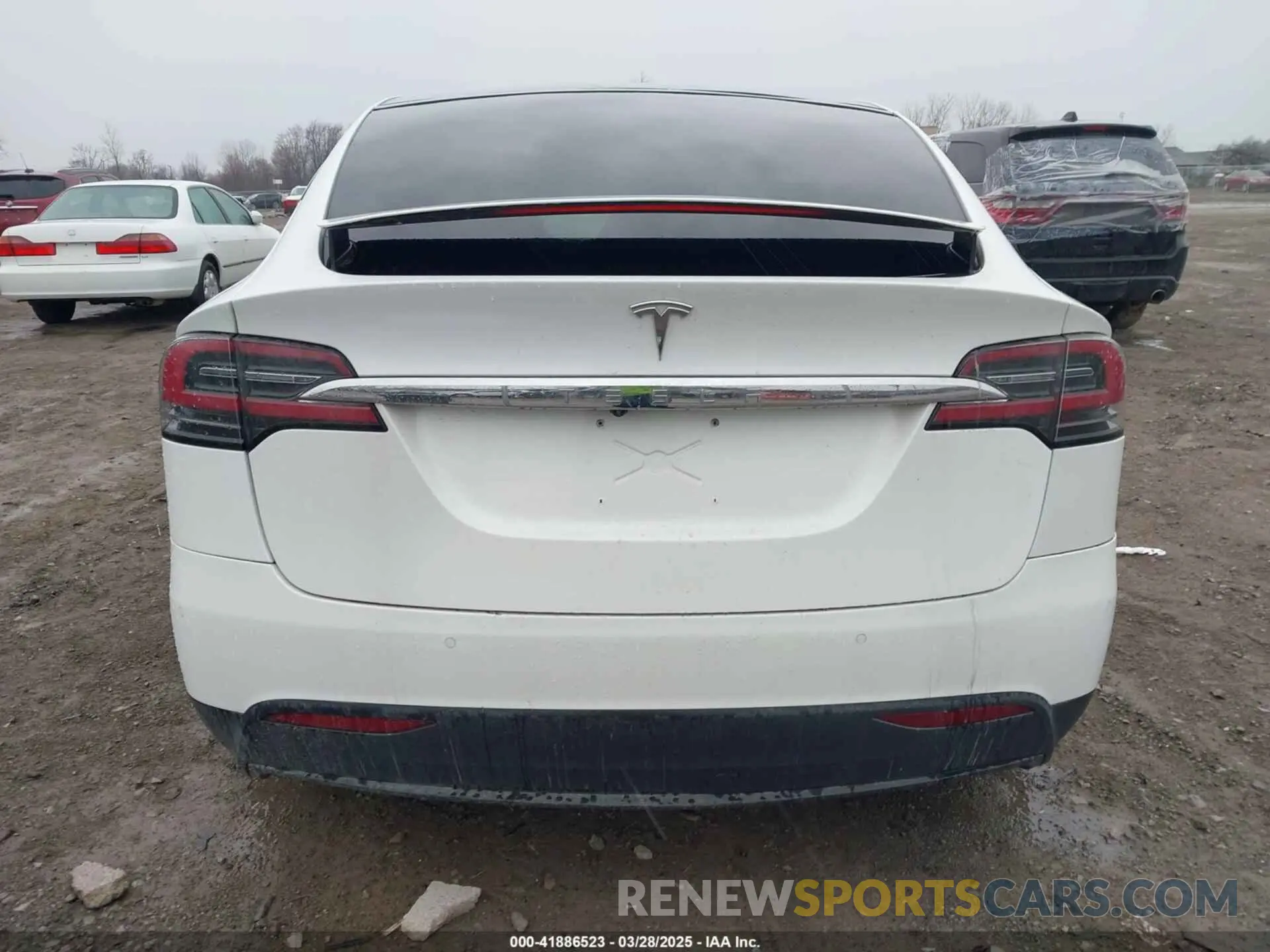 16 fotografías del automóvil dañado 5YJXCDE22MF319401 TESLA MODEL X 2021