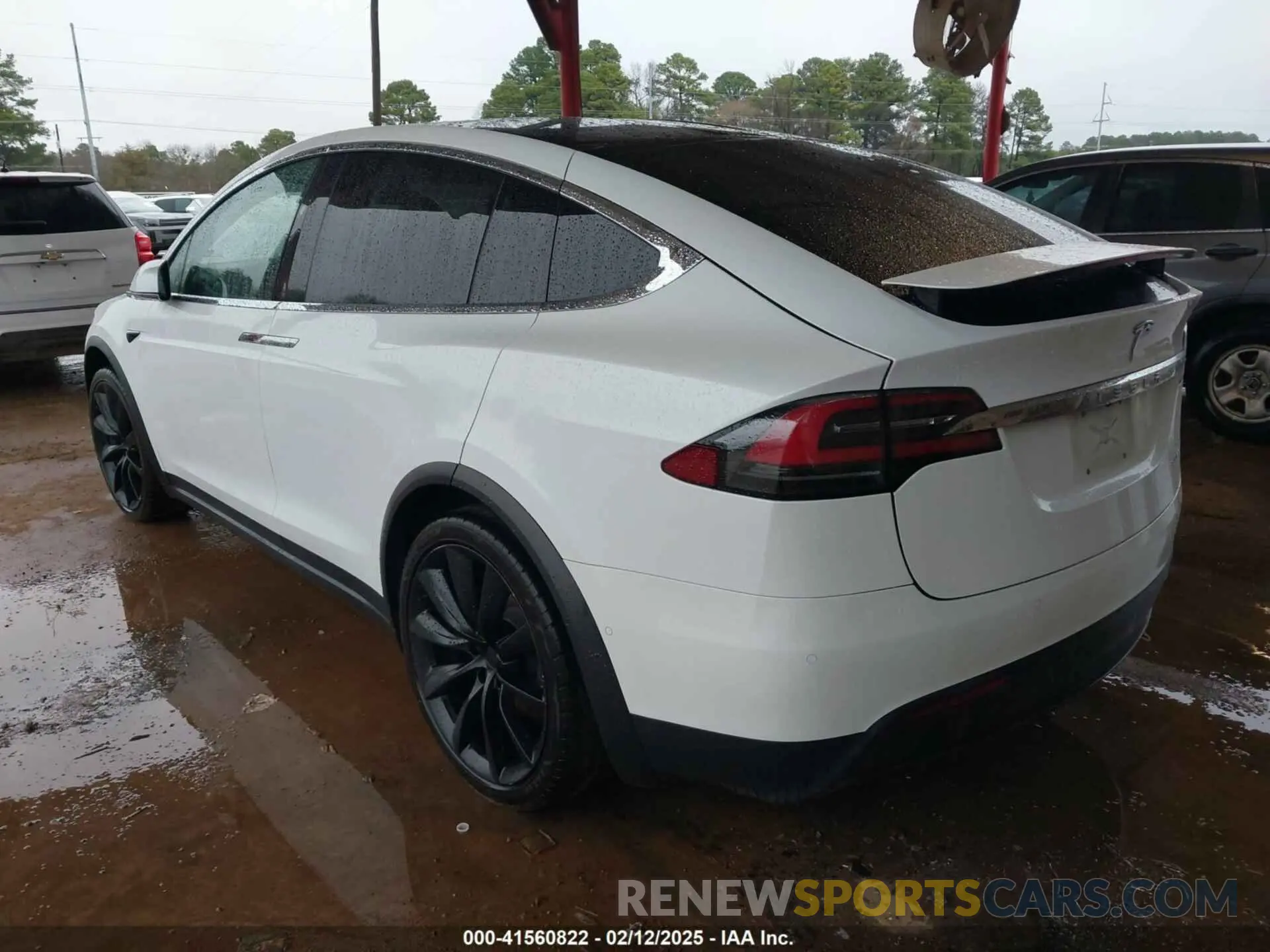 3 fotografías del automóvil dañado 5YJXCDE25MF322485 TESLA MODEL X 2021