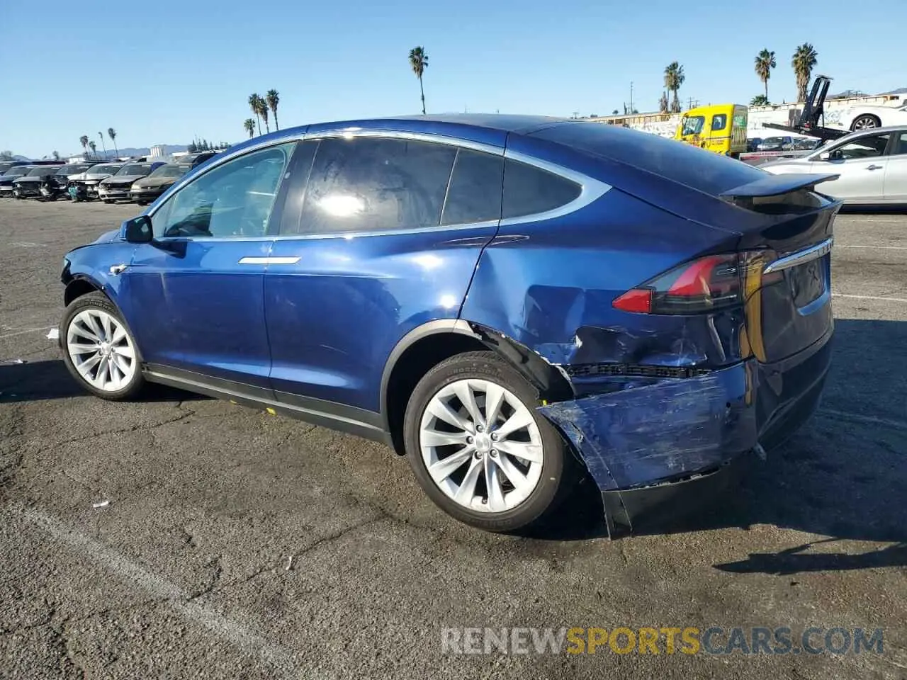 2 fotografías del automóvil dañado 5YJXCDE25MF325046 TESLA MODEL X 2021