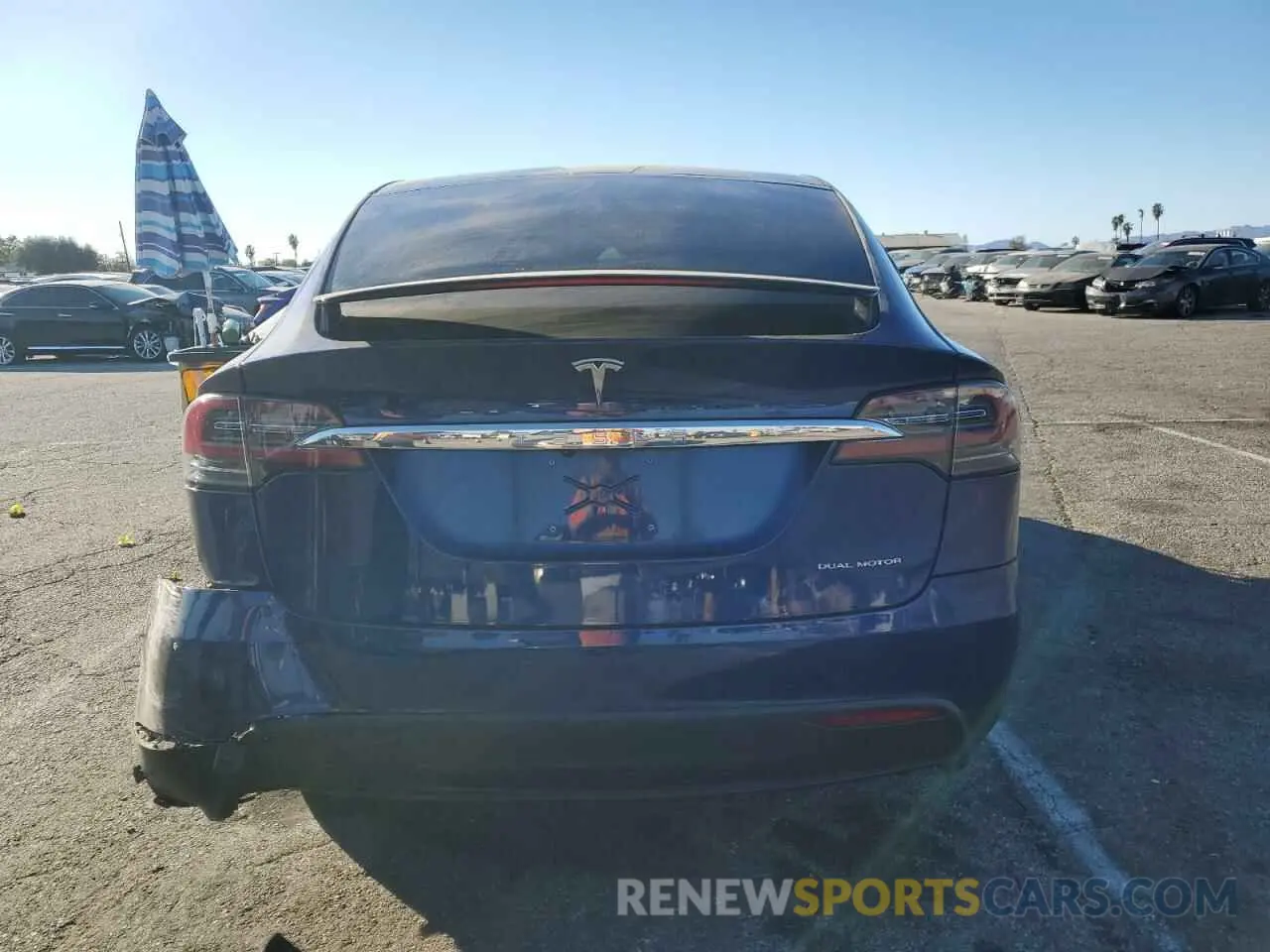 6 fotografías del automóvil dañado 5YJXCDE25MF325046 TESLA MODEL X 2021