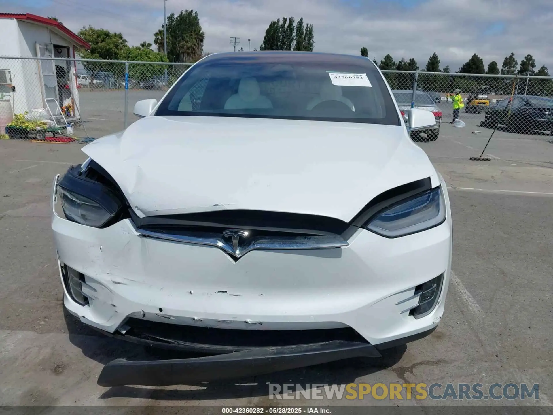 12 fotografías del automóvil dañado 5YJXCDE27MF322200 TESLA MODEL X 2021