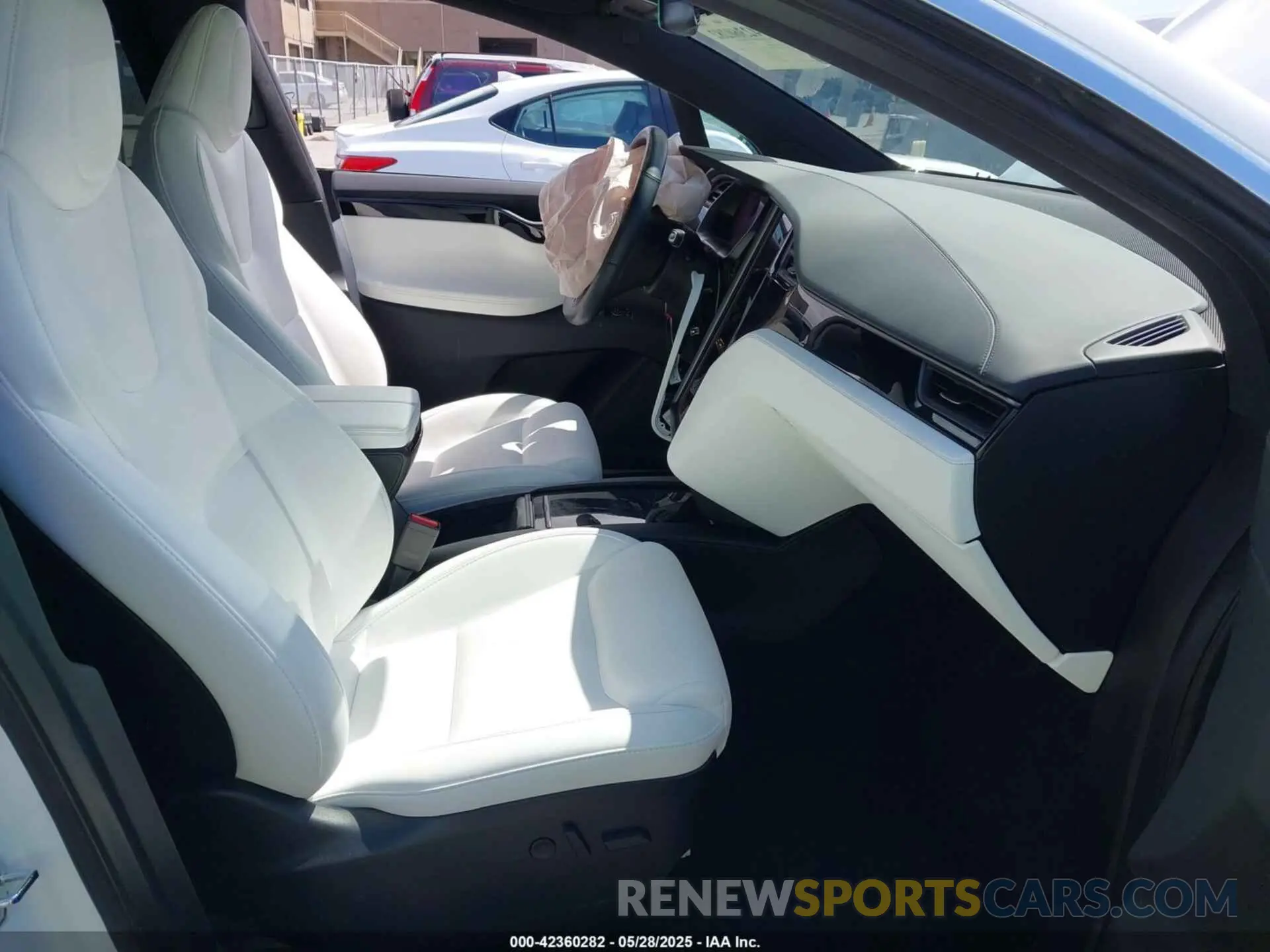 5 fotografías del automóvil dañado 5YJXCDE27MF322200 TESLA MODEL X 2021