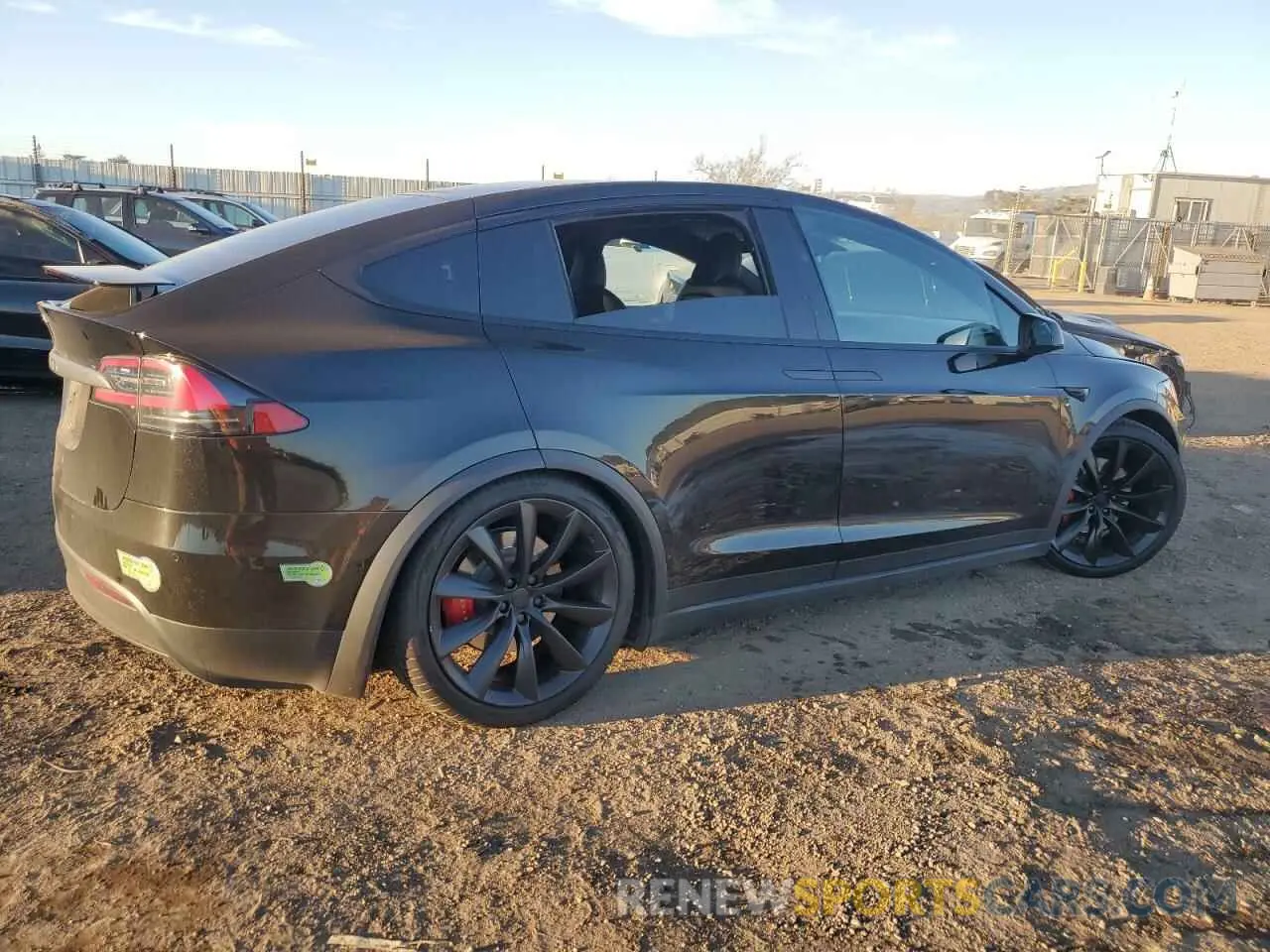 3 fotografías del automóvil dañado 5YJXCDE42MF319772 TESLA MODEL X 2021