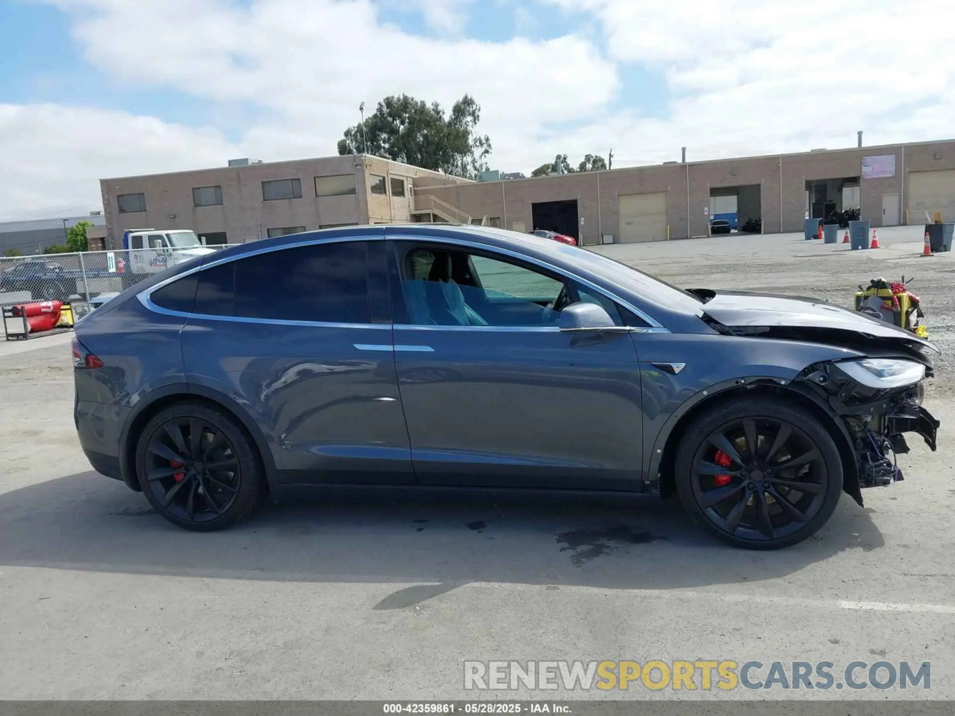 13 fotografías del automóvil dañado 5YJXCDE42MF320839 TESLA MODEL X 2021