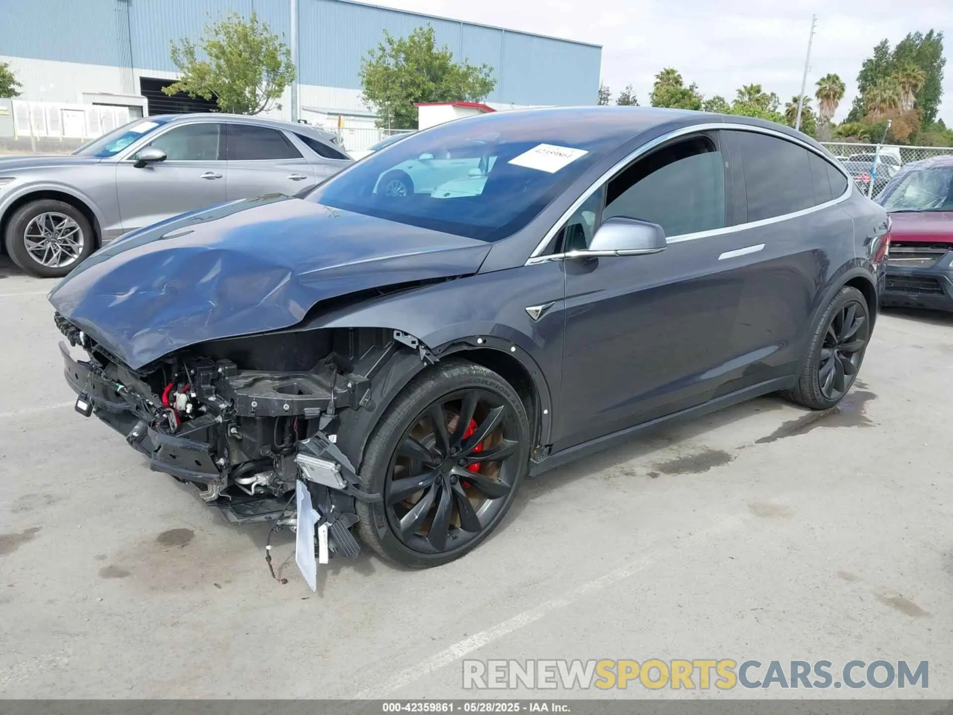 2 fotografías del automóvil dañado 5YJXCDE42MF320839 TESLA MODEL X 2021