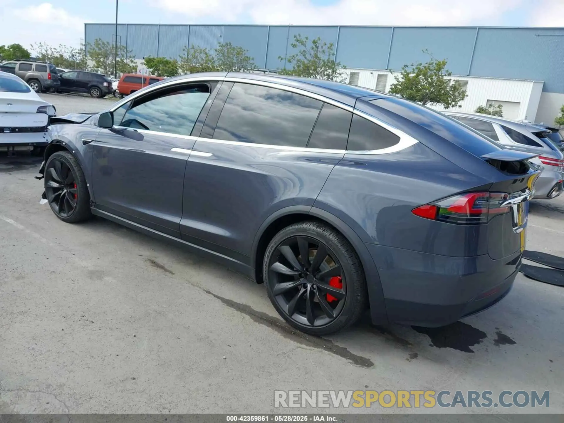 3 fotografías del automóvil dañado 5YJXCDE42MF320839 TESLA MODEL X 2021