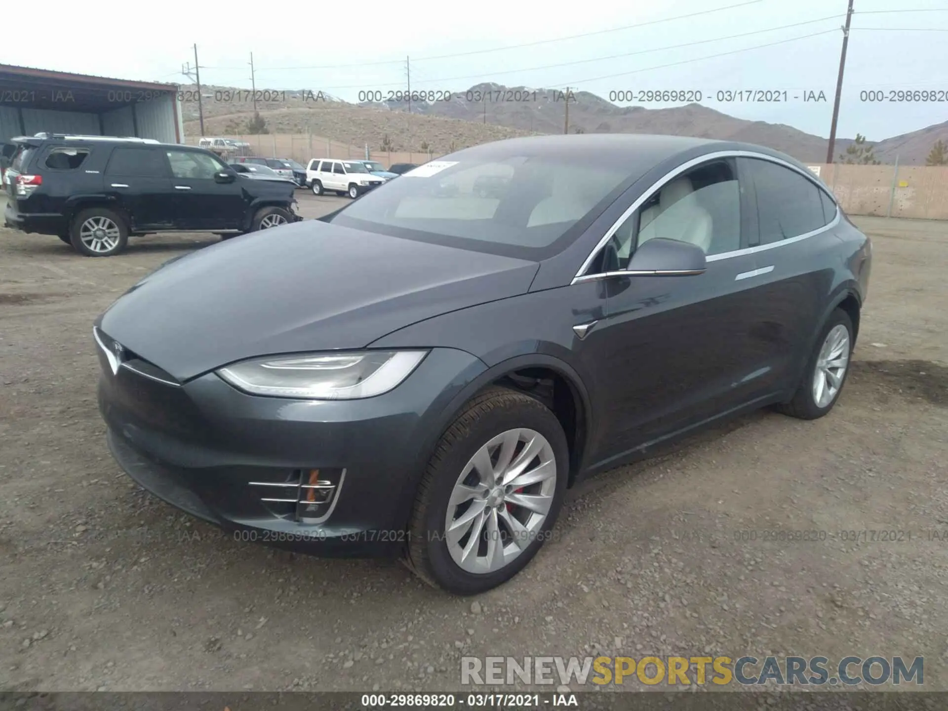 2 fotografías del automóvil dañado 5YJXCDE46MF325400 TESLA MODEL X 2021