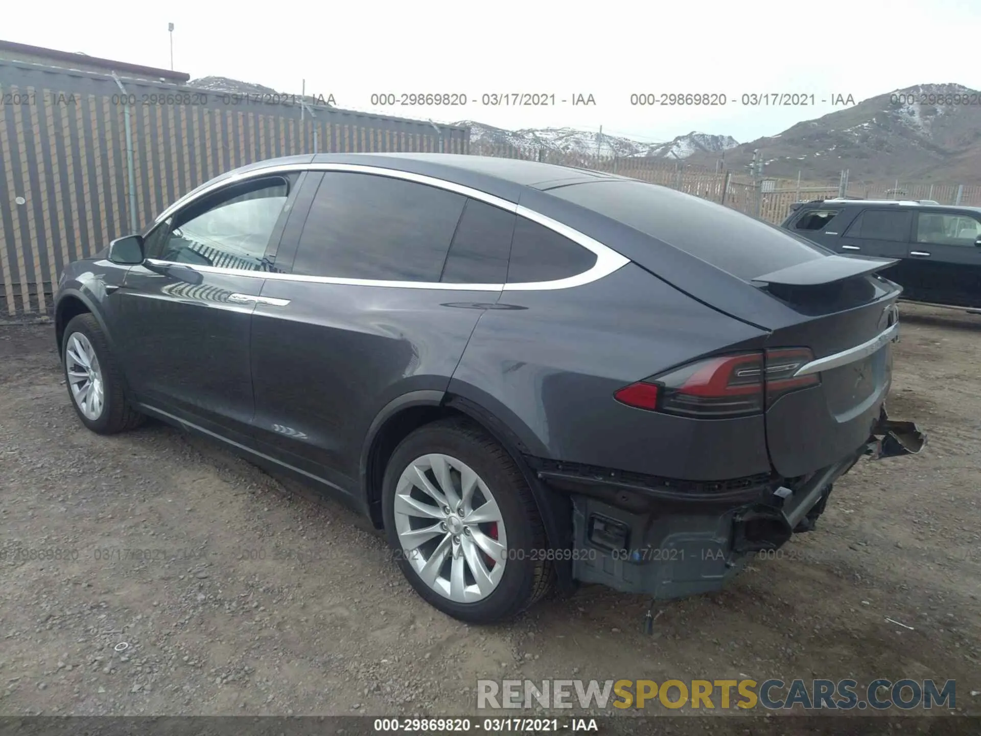 3 fotografías del automóvil dañado 5YJXCDE46MF325400 TESLA MODEL X 2021
