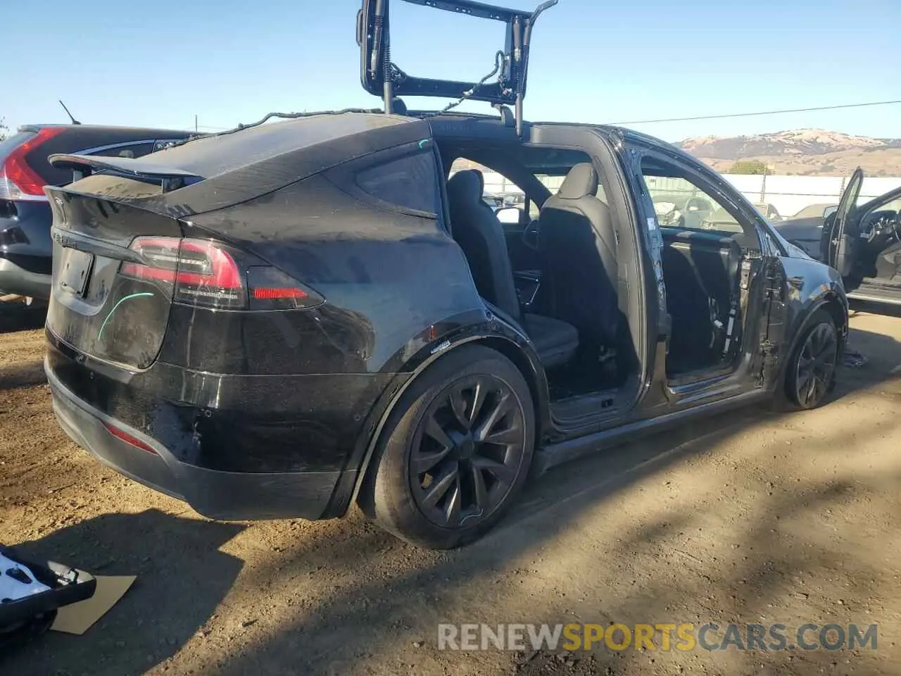 3 fotografías del automóvil dañado 7SAXCAE52NF358017 TESLA MODEL X 2022