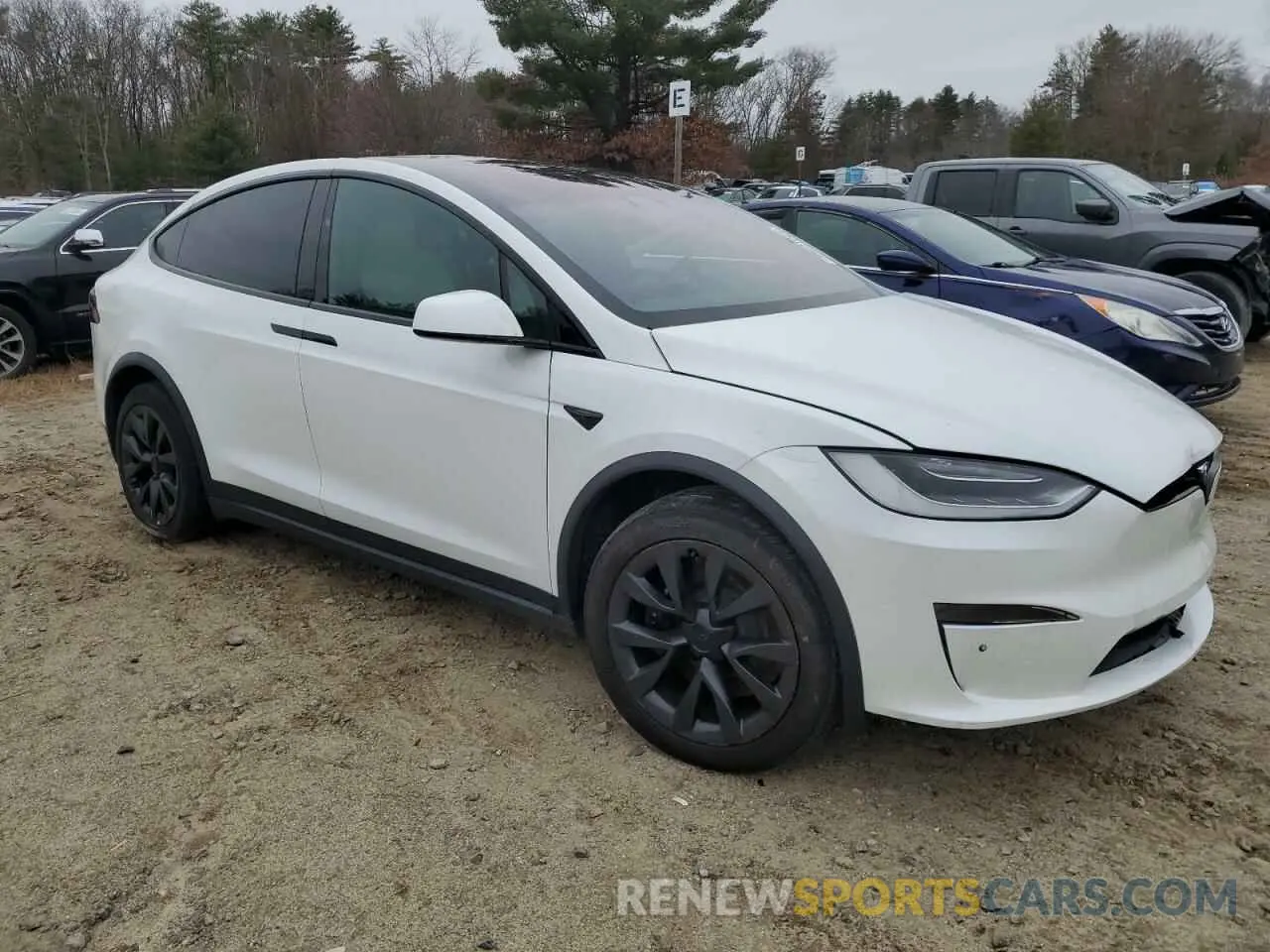4 fotografías del automóvil dañado 7SAXCAE54NF354888 TESLA MODEL X 2022