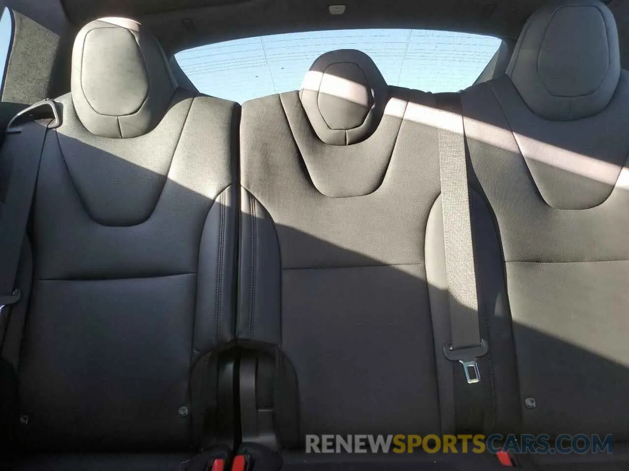 10 fotografías del automóvil dañado 7SAXCAE54NF359461 TESLA MODEL X 2022