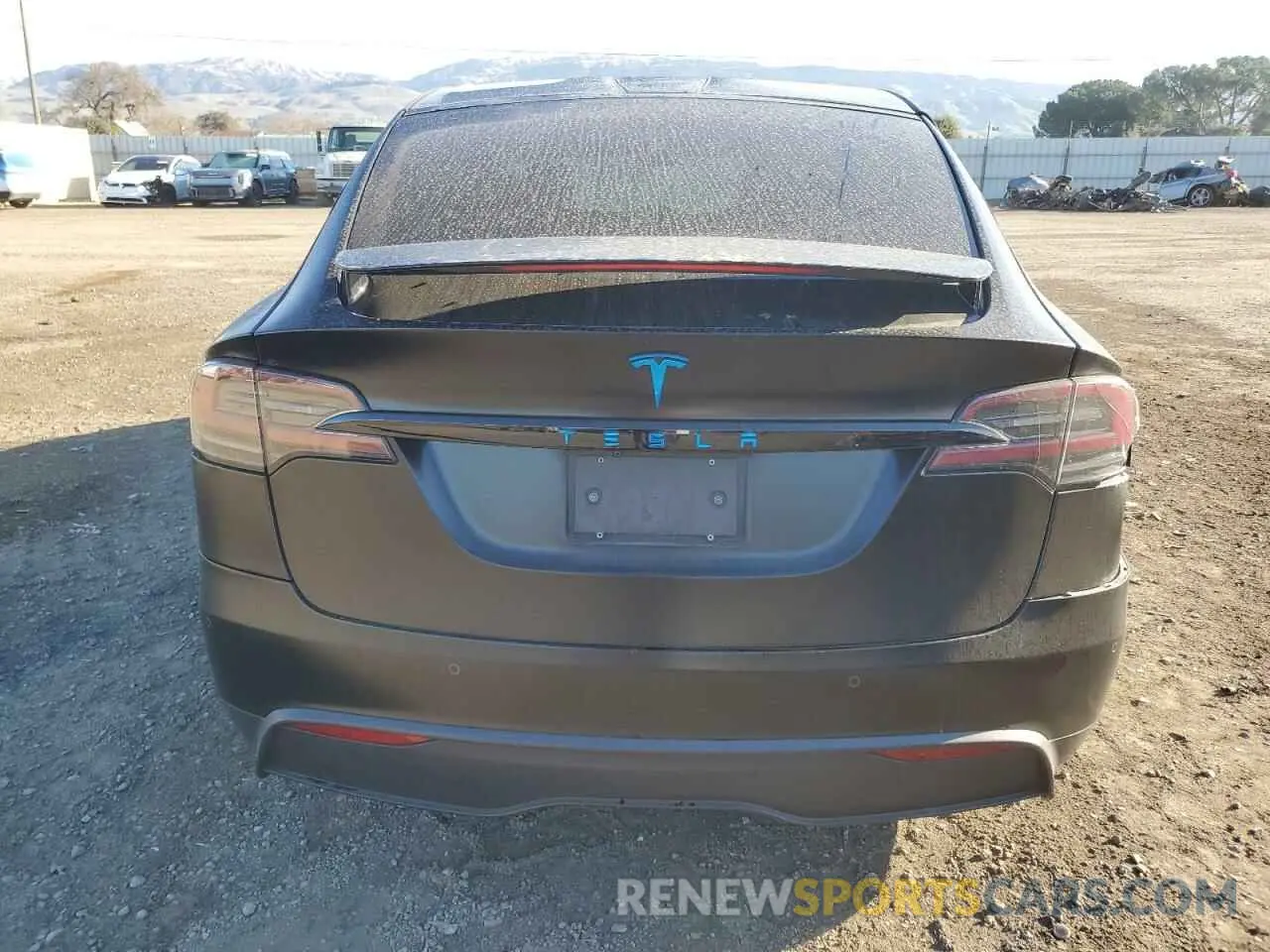 6 fotografías del automóvil dañado 7SAXCAE54NF359461 TESLA MODEL X 2022