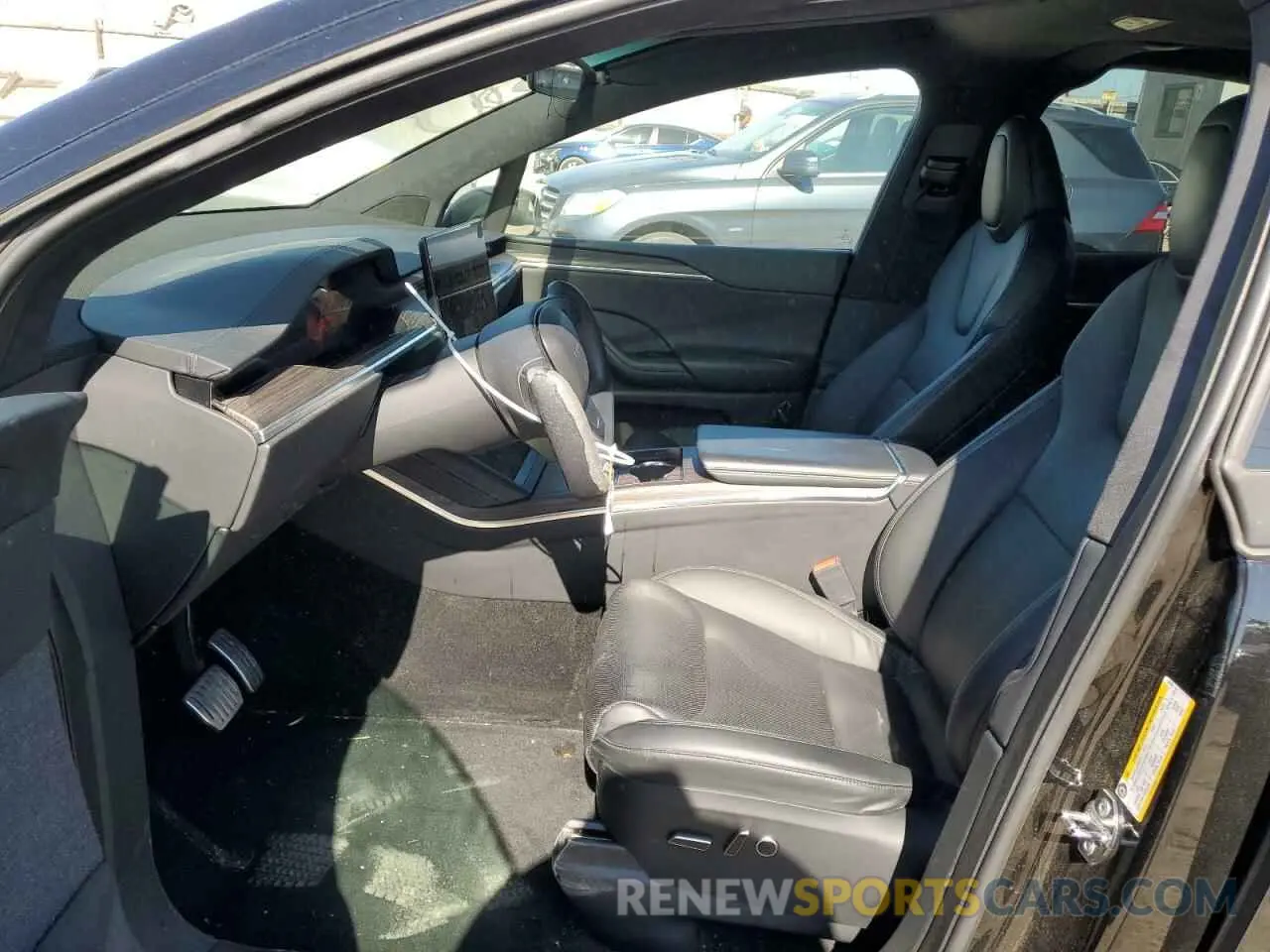 7 fotografías del automóvil dañado 7SAXCAE54NF361954 TESLA MODEL X 2022