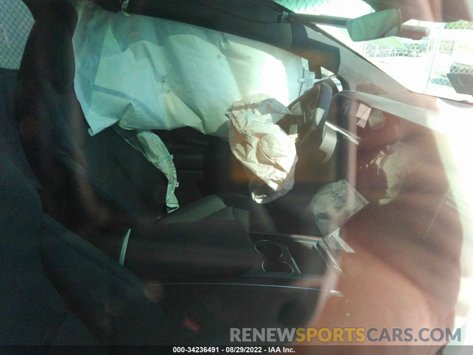 5 fotografías del automóvil dañado 7SAXCAE56NF349515 TESLA MODEL X 2022