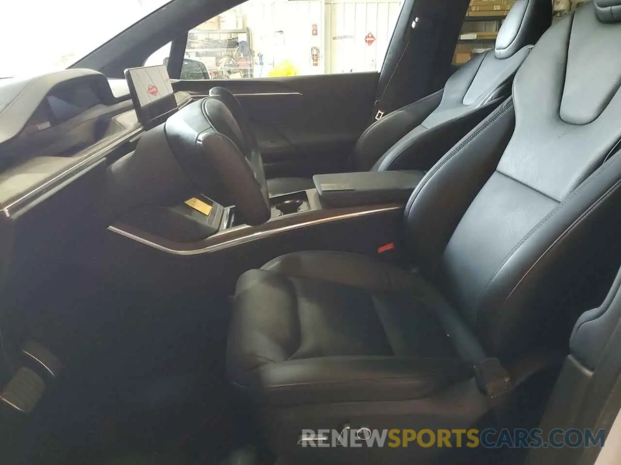 7 fotografías del automóvil dañado 7SAXCAE57NF345585 TESLA MODEL X 2022