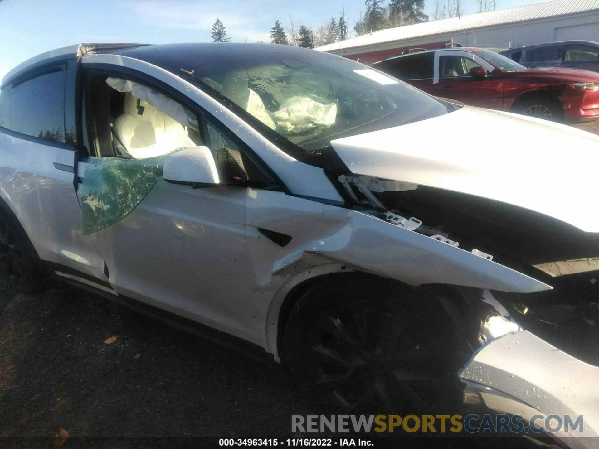 6 fotografías del automóvil dañado 7SAXCAE58NF360192 TESLA MODEL X 2022