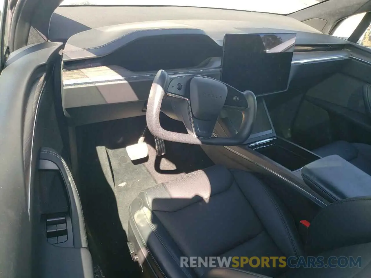 8 fotografías del automóvil dañado 7SAXCAE59NF358337 TESLA MODEL X 2022