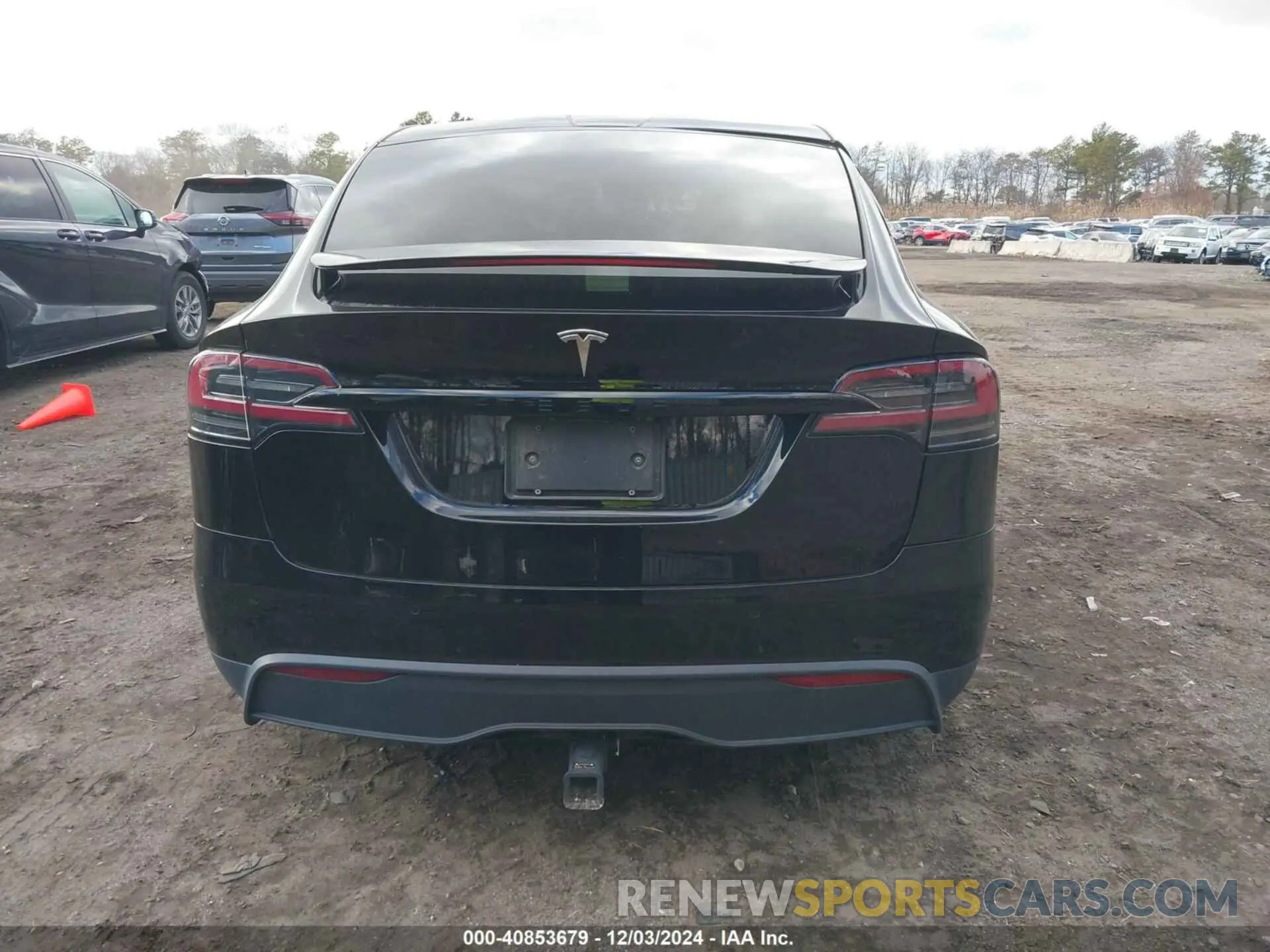 16 fotografías del automóvil dañado 7SAXCBE52NF364650 TESLA MODEL X 2022