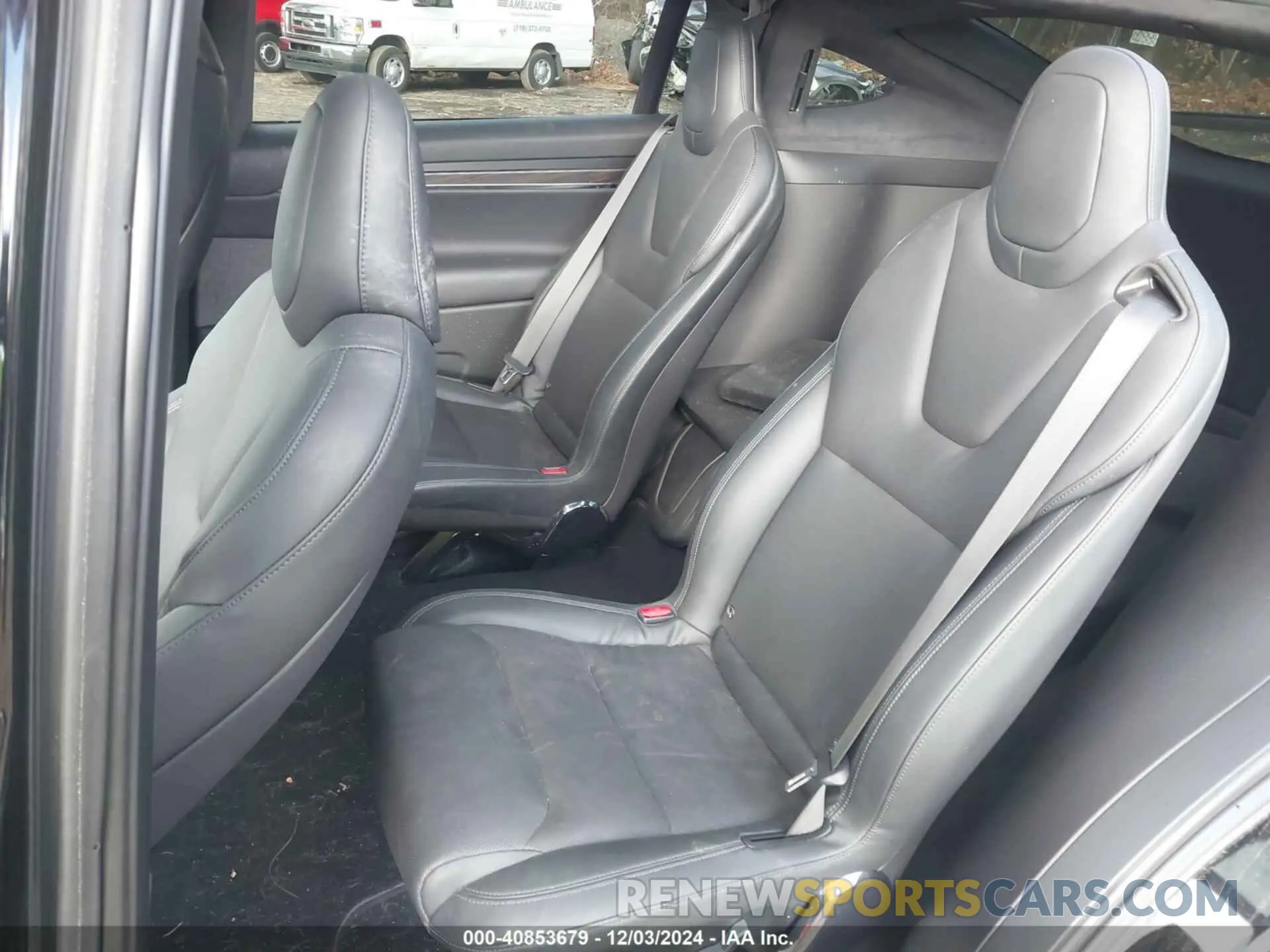 8 fotografías del automóvil dañado 7SAXCBE52NF364650 TESLA MODEL X 2022