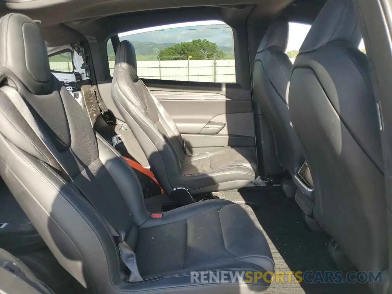 10 fotografías del automóvil dañado 7SAXCBE53NF359067 TESLA MODEL X 2022