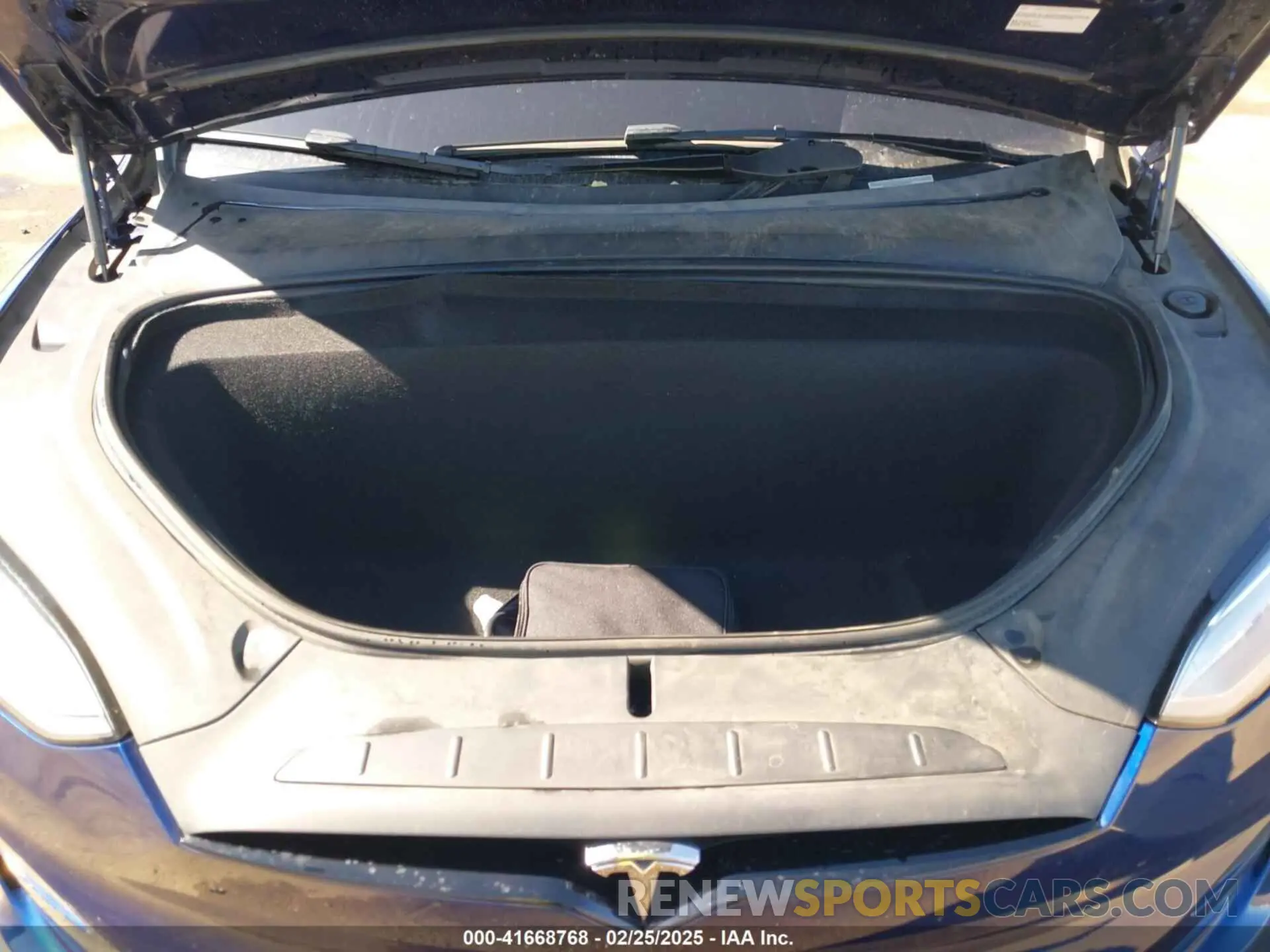 10 fotografías del automóvil dañado 7SAXCBE55NF328953 TESLA MODEL X 2022